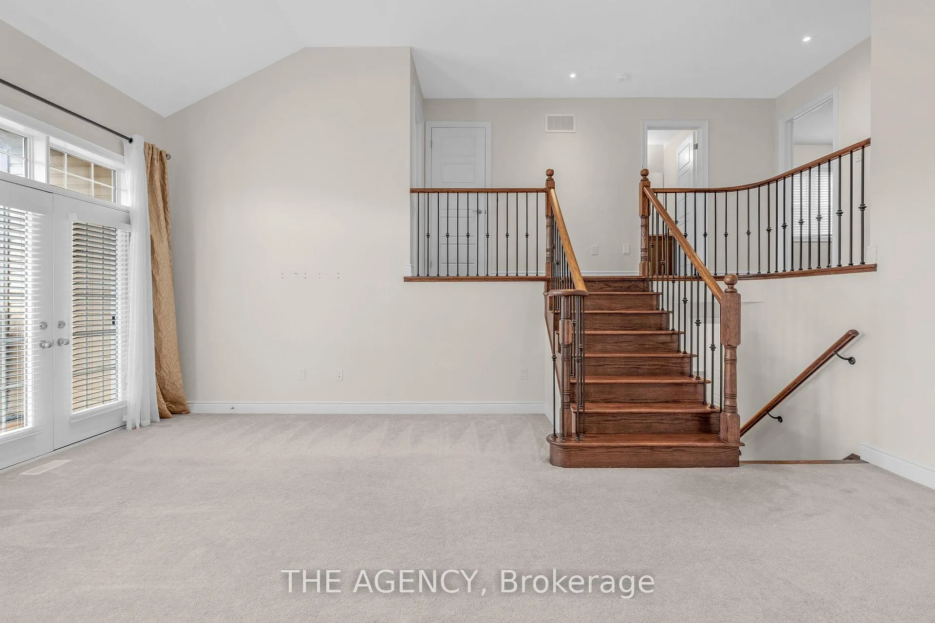 Photo 20 of 223 Thompson Road, Haldimand — HOMEH