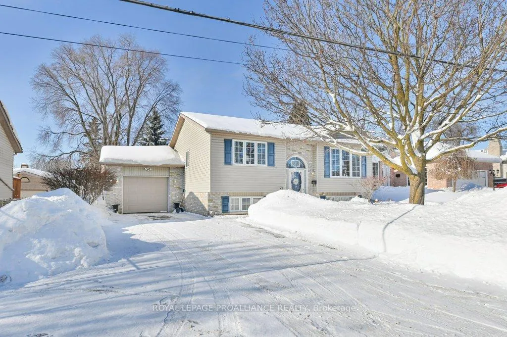 Photo 2 of 72 Gilbert Street, Belleville, Belleville Ward — HOMEH