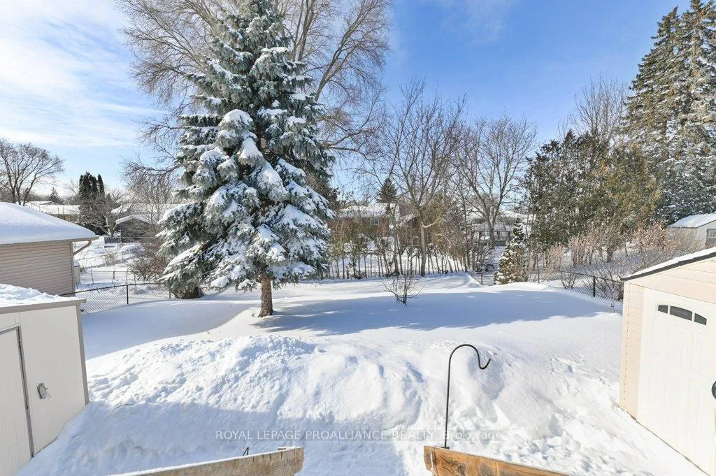 Photo 32 of 72 Gilbert Street, Belleville, Belleville Ward — HOMEH