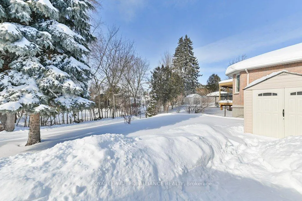 Photo 33 of 72 Gilbert Street, Belleville, Belleville Ward — HOMEH