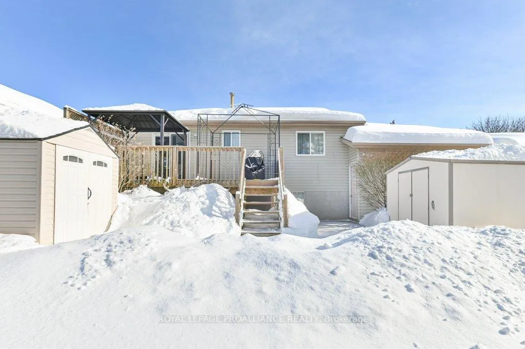 Photo 37 of 72 Gilbert Street, Belleville, Belleville Ward — HOMEH