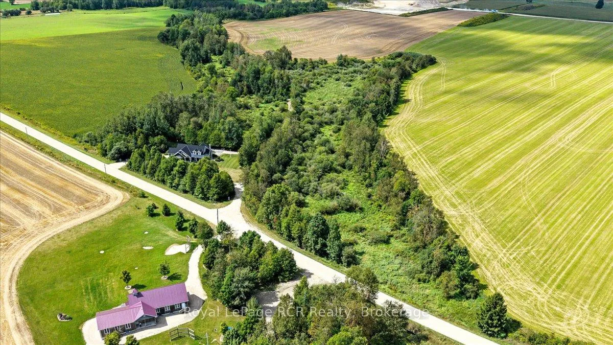Photo 42 of 7572 Sideroad 3 E, Wellington North, Rural Wellington North — HOMEH