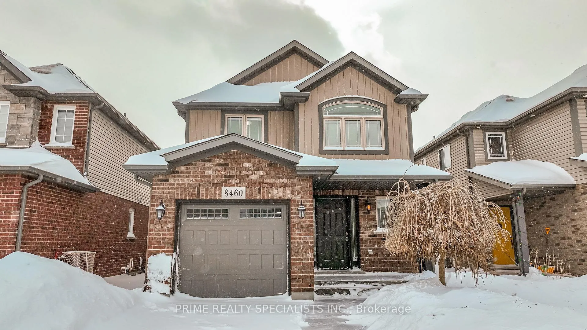 Photo 2 of 8460 Kelsey Crescent, Niagara Falls, Forestview — HOMEH