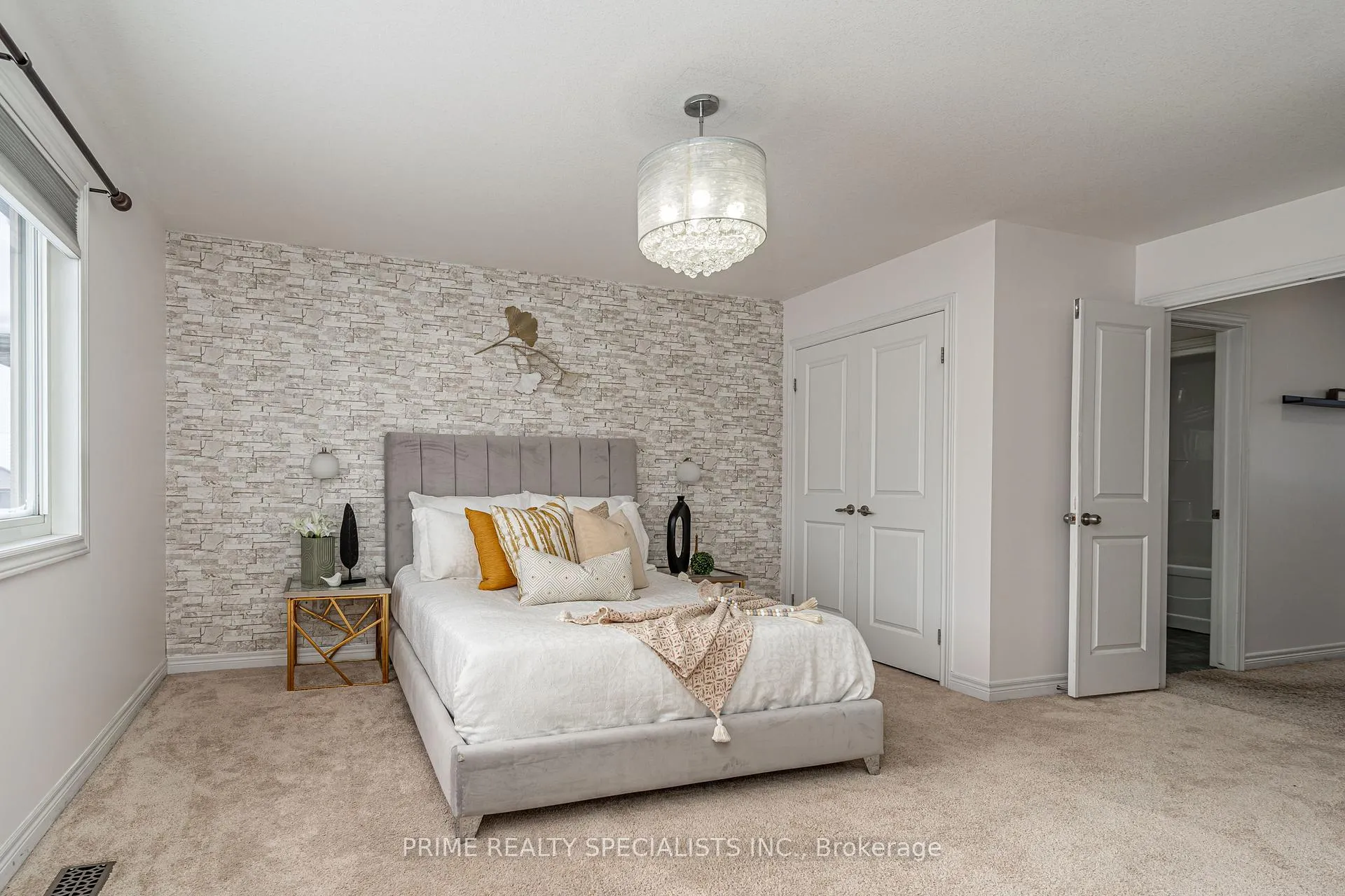 Photo 25 of 8460 Kelsey Crescent, Niagara Falls, Forestview — HOMEH