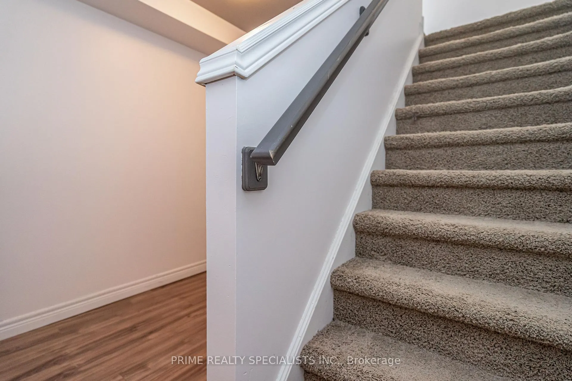 Photo 32 of 8460 Kelsey Crescent, Niagara Falls, Forestview — HOMEH