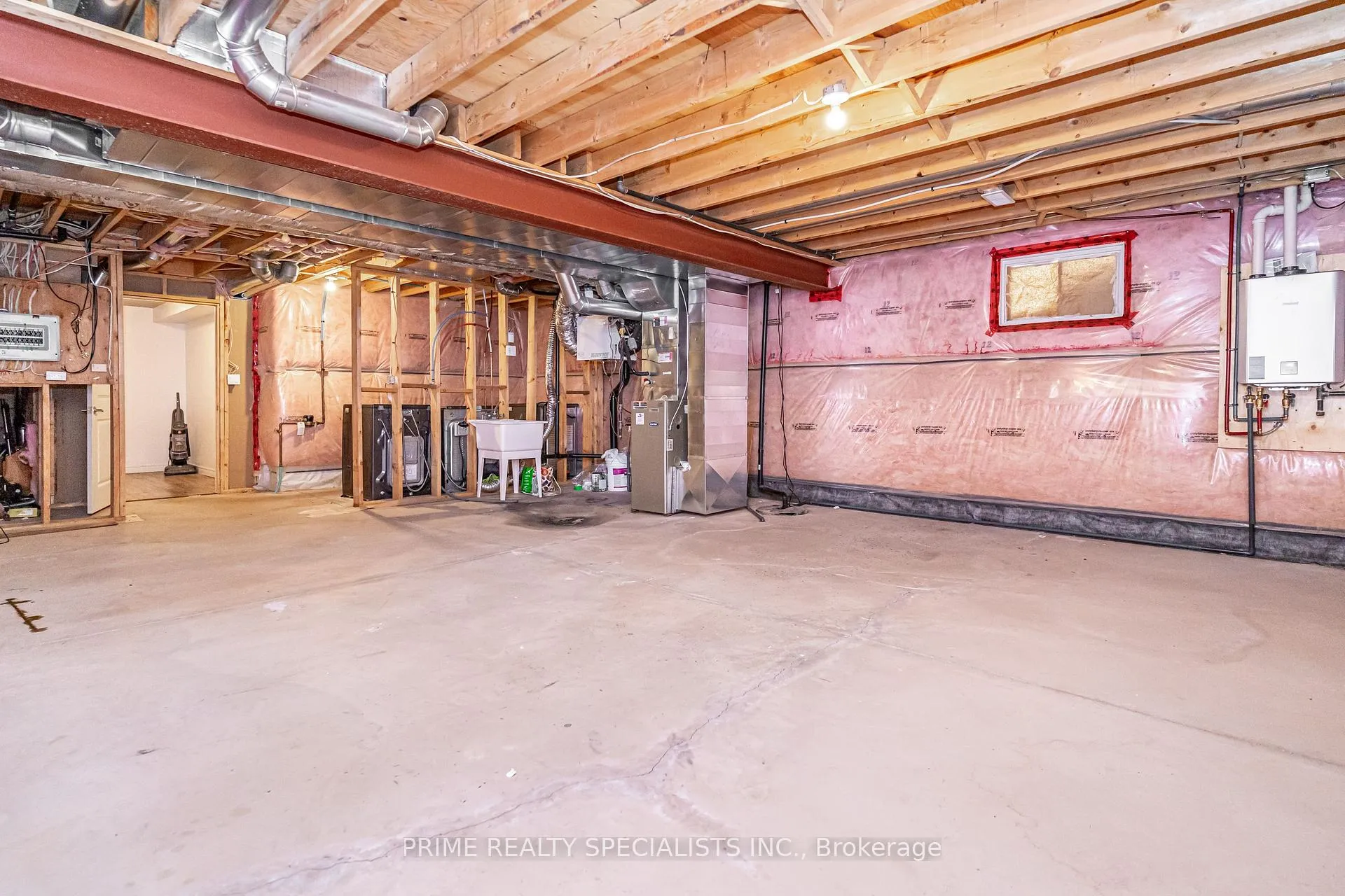 Photo 33 of 8460 Kelsey Crescent, Niagara Falls, Forestview — HOMEH