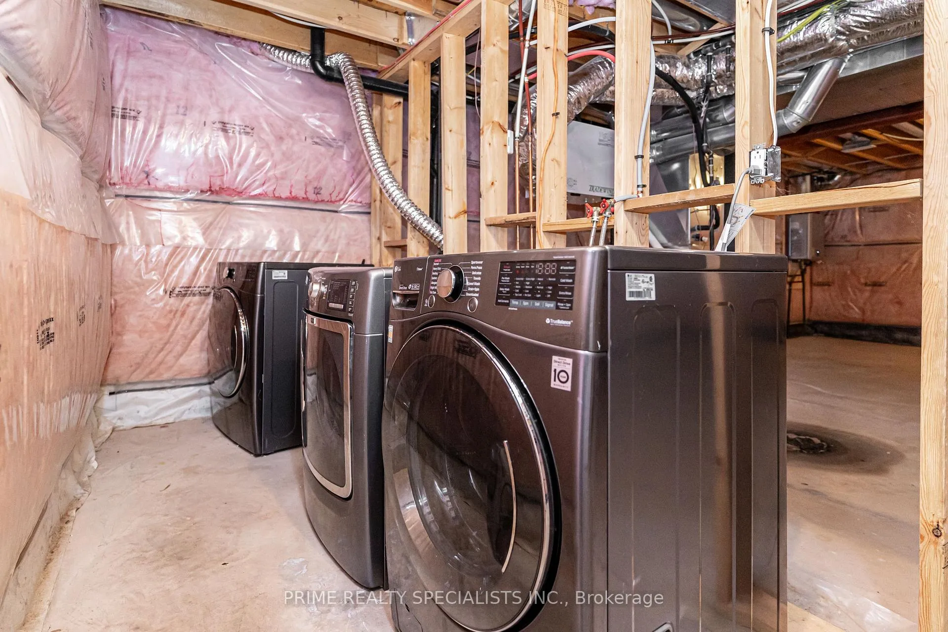 Photo 34 of 8460 Kelsey Crescent, Niagara Falls, Forestview — HOMEH