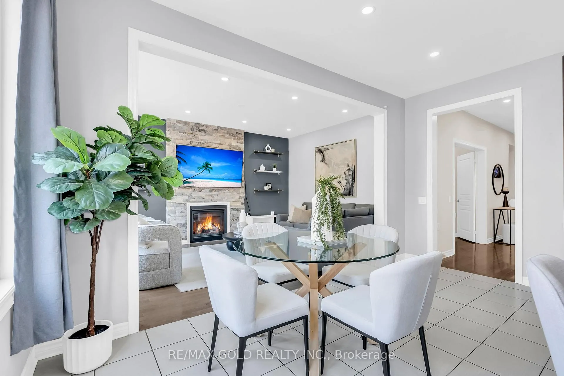 Photo 11 of 25 Newhouse Boulevard, Caledon, Rural Caledon — HOMEH