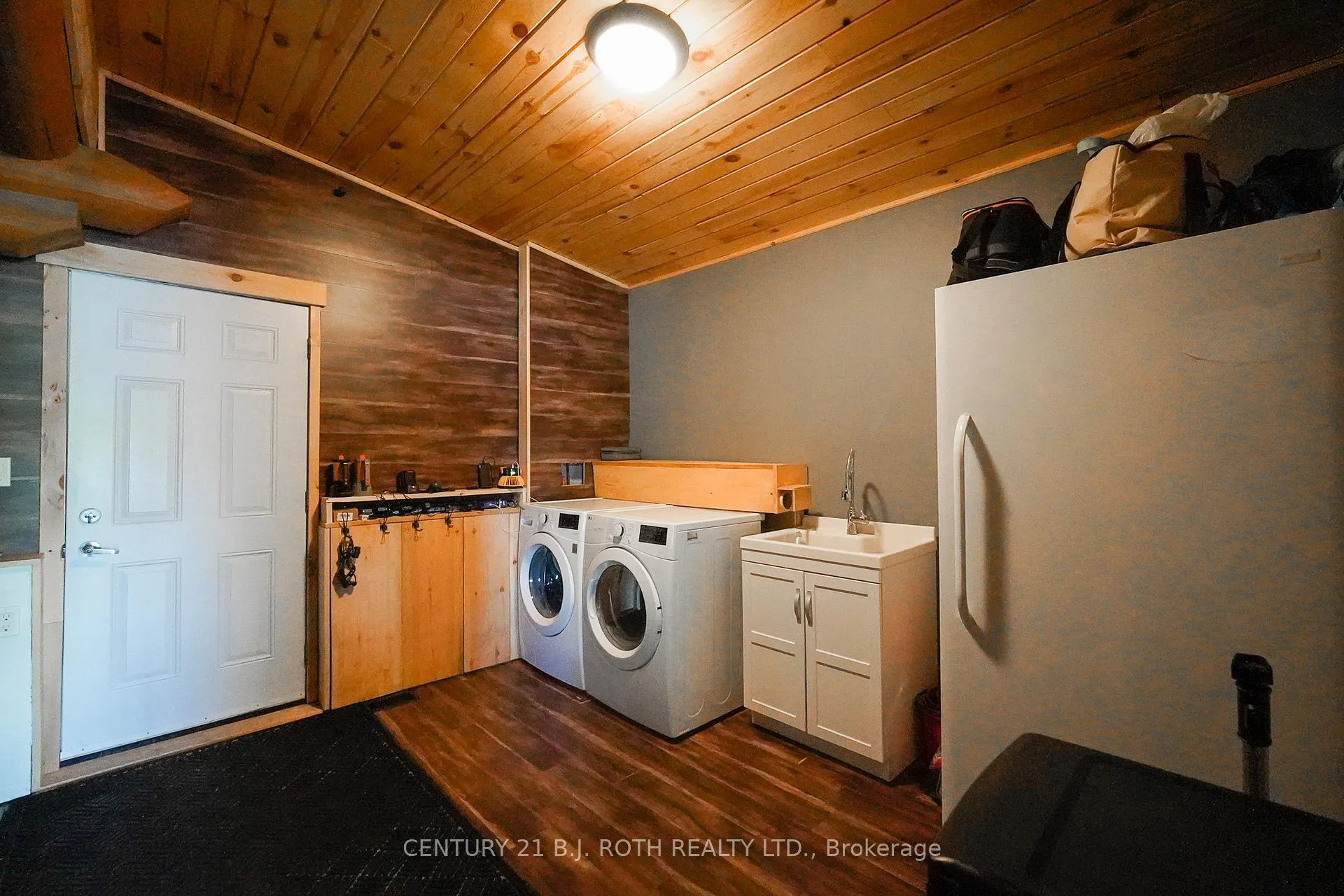 Photo 32 of 59 White Bear Court, Temagami — HOMEH