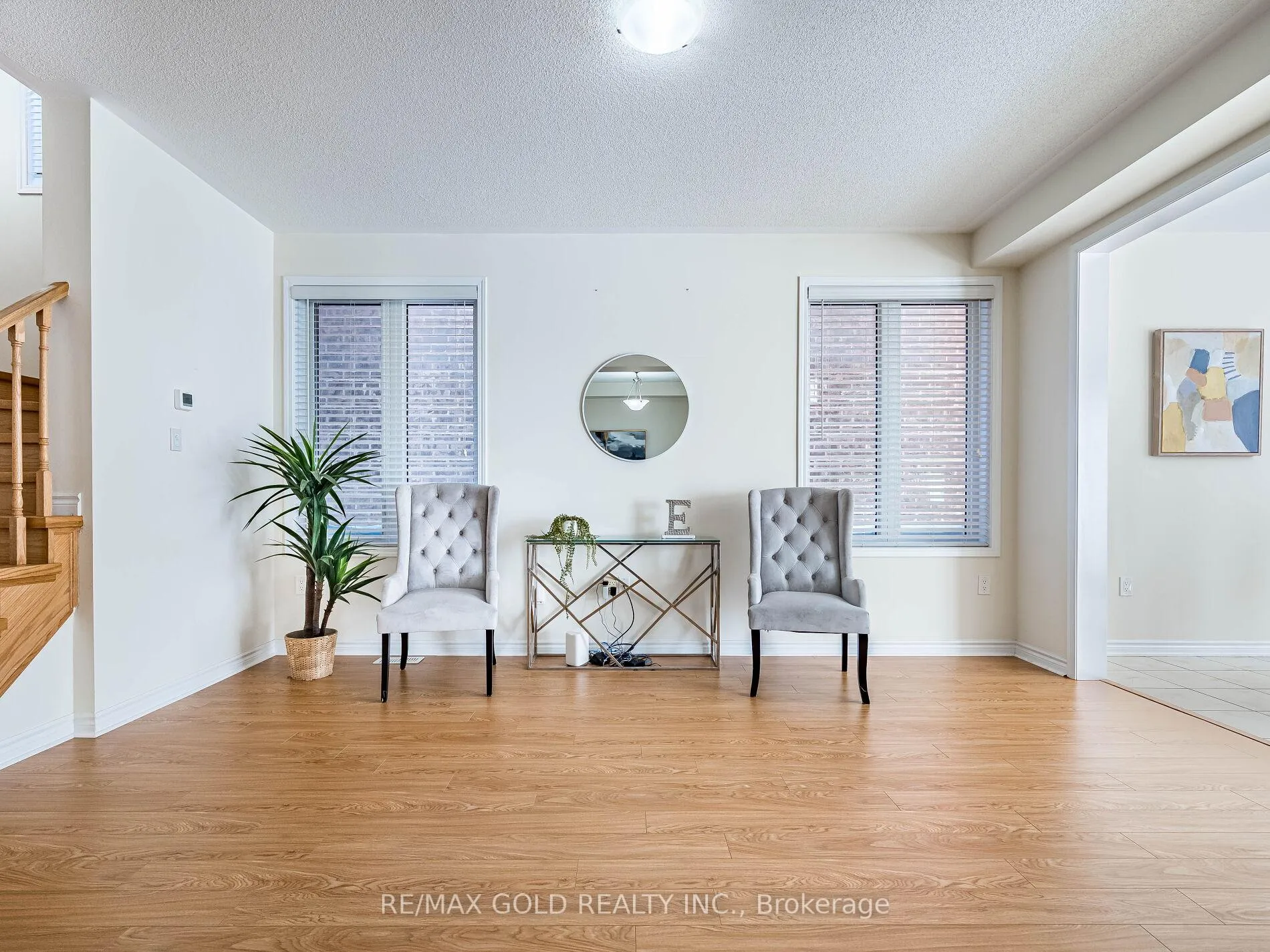 Photo 6 of 520 Edenbrook Hill Drive, Brampton, Northwest Brampton — HOMEH