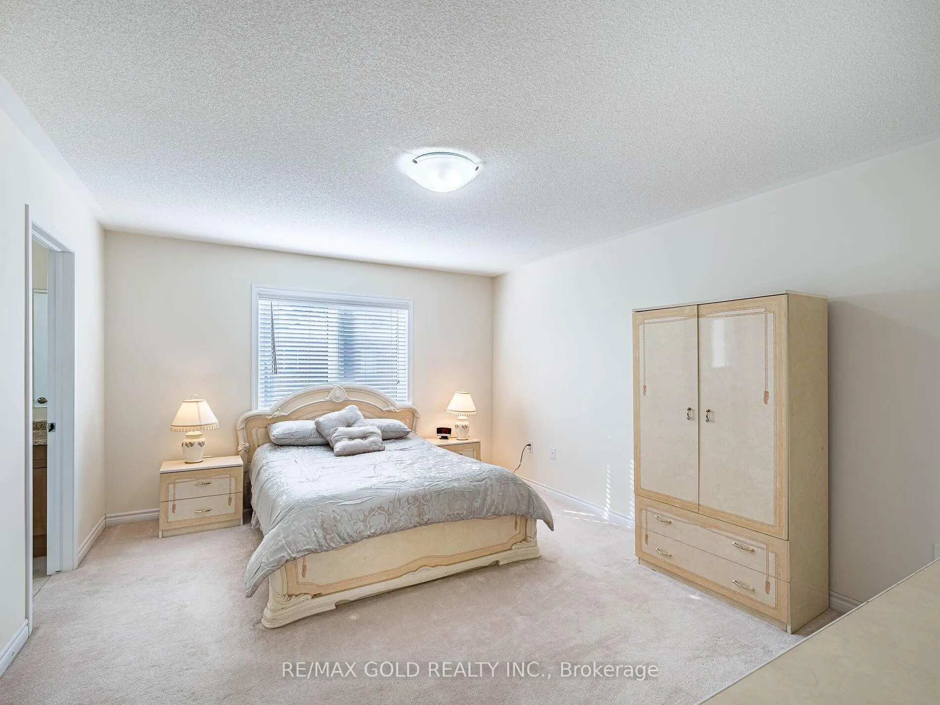 Photo 20 of 520 Edenbrook Hill Drive, Brampton, Northwest Brampton — HOMEH