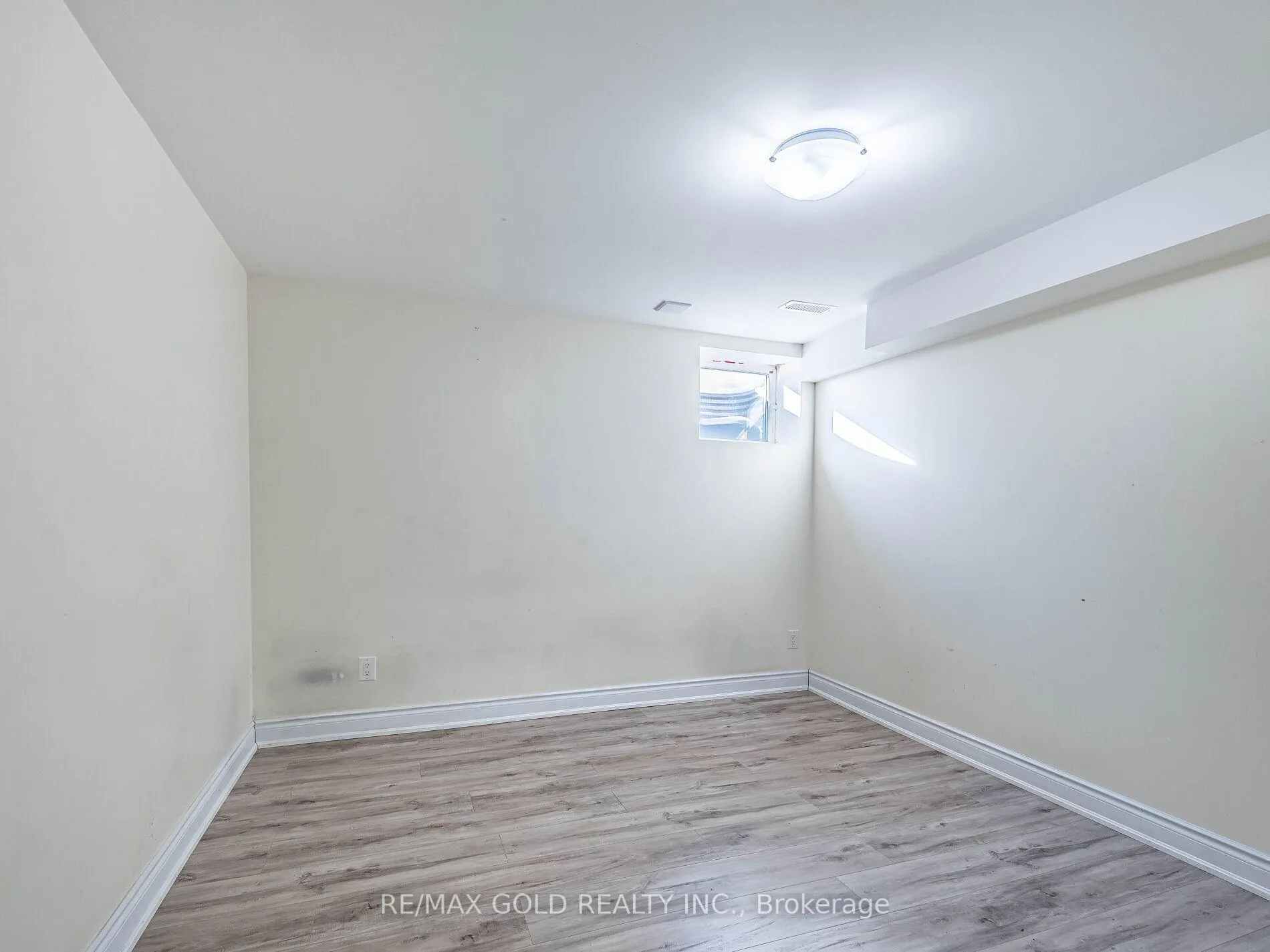 Photo 35 of 520 Edenbrook Hill Drive, Brampton, Northwest Brampton — HOMEH