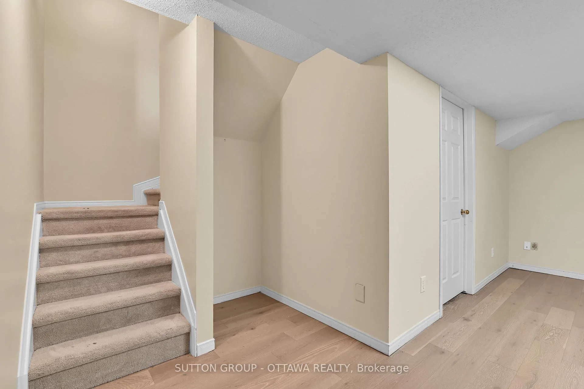 Photo 25 of 107 Jackman Terrace, Ottawa, Kanata - Katimavik — HOMEH