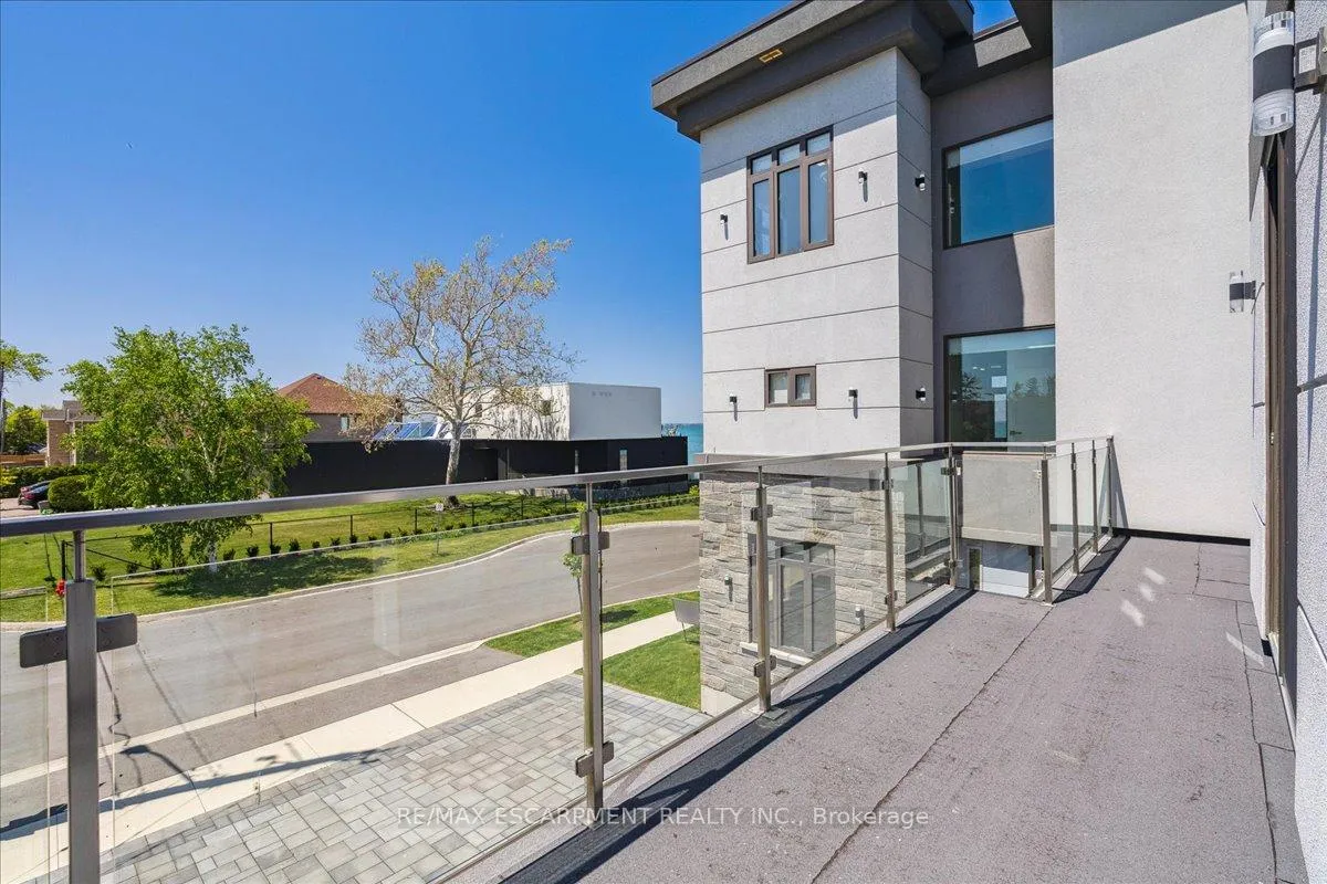 Photo 19 of 4 Sunrow Gate, Hamilton, Stoney Creek — HOMEH