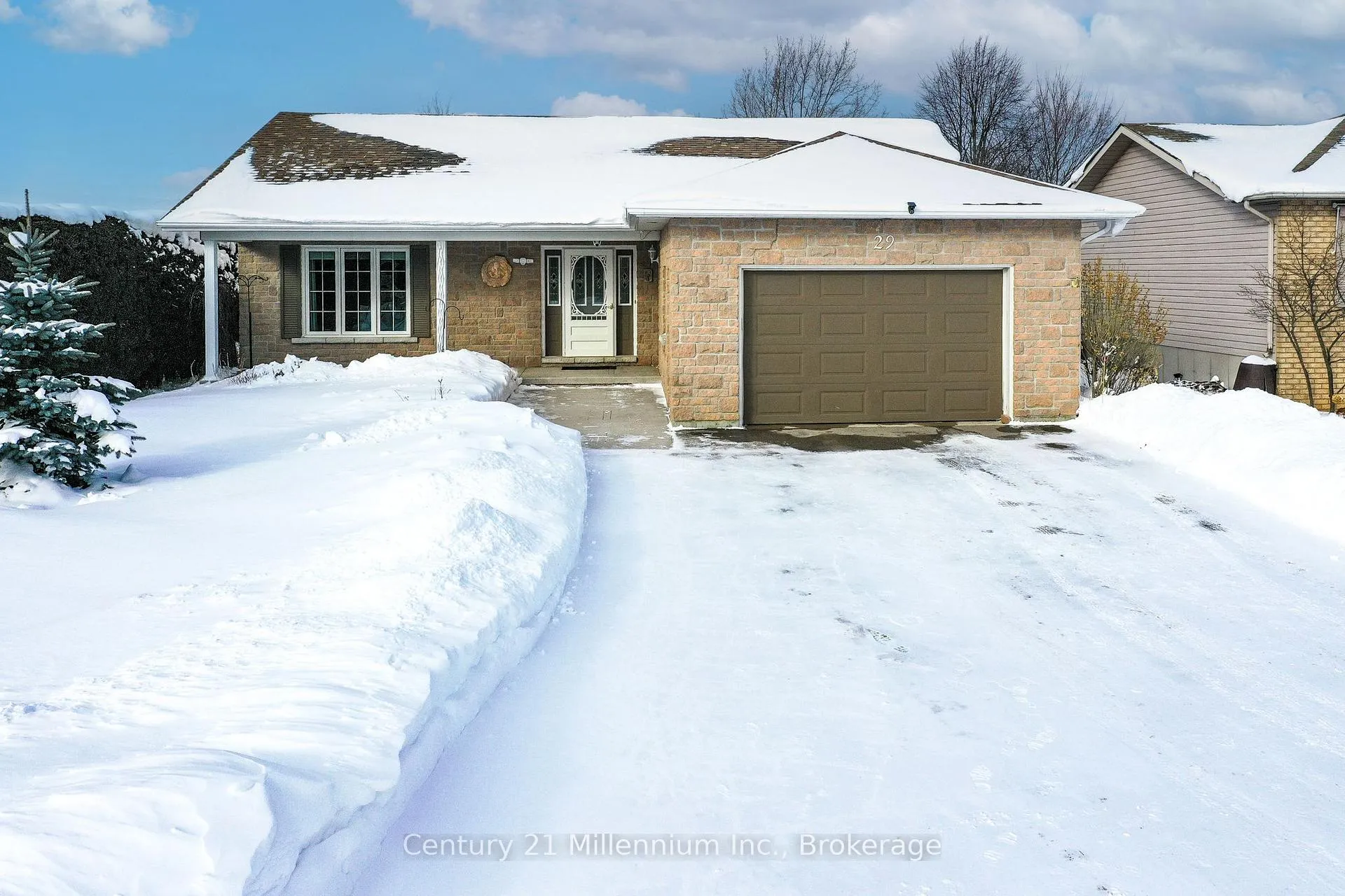 Photo 3 of 29 Ridge Creek Drive, Meaford — HOMEH