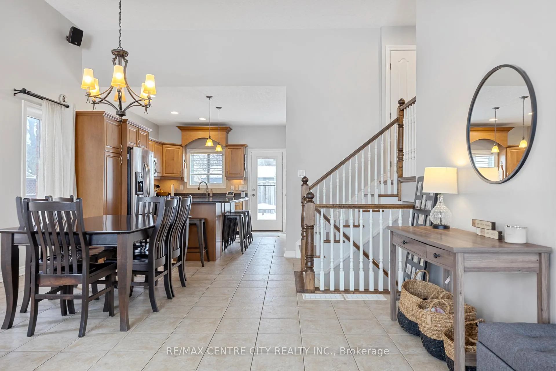 Photo 6 of 47 Hagerman Crescent, St. Thomas — HOMEH