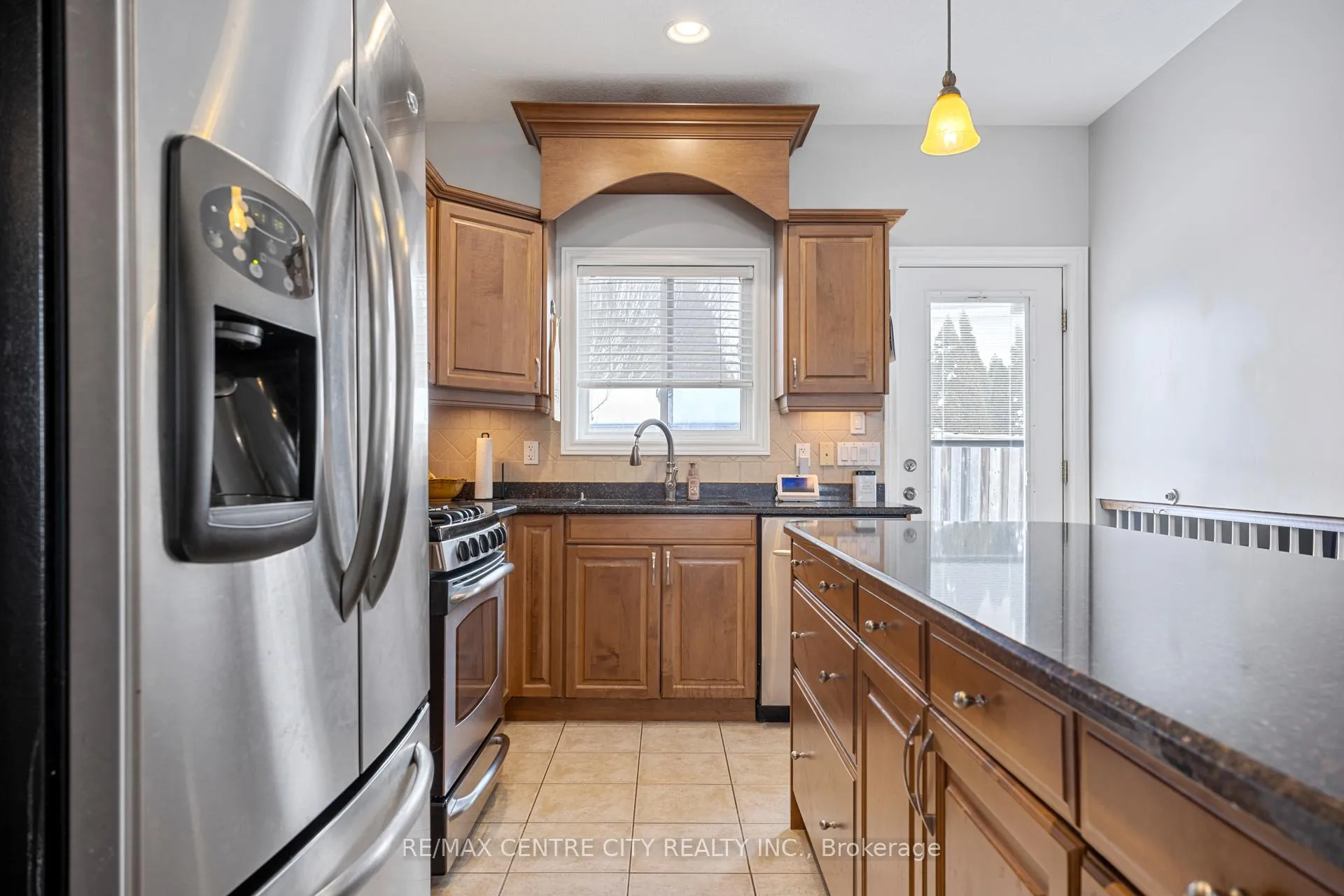 Photo 9 of 47 Hagerman Crescent, St. Thomas — HOMEH