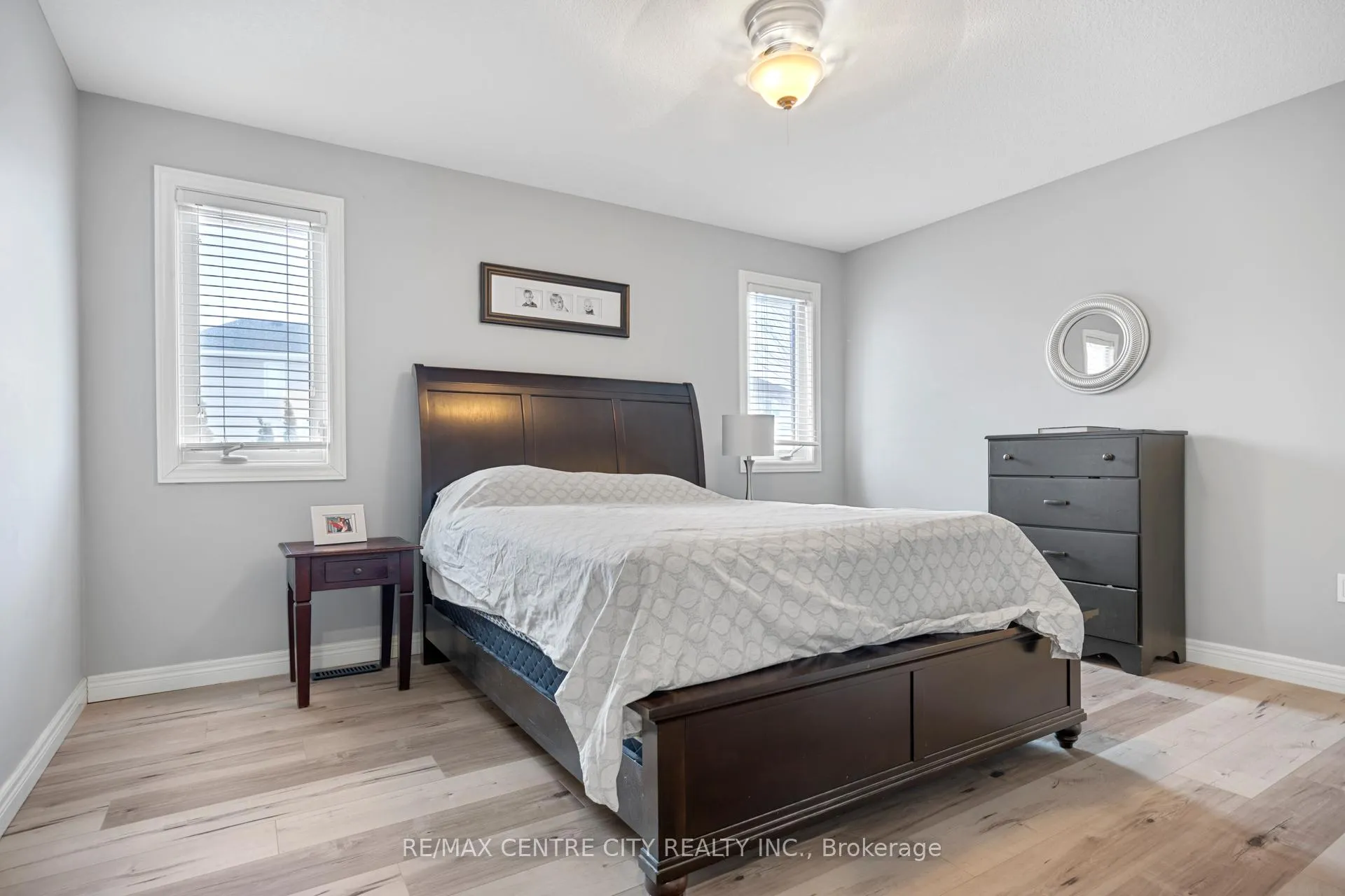 Photo 16 of 47 Hagerman Crescent, St. Thomas — HOMEH