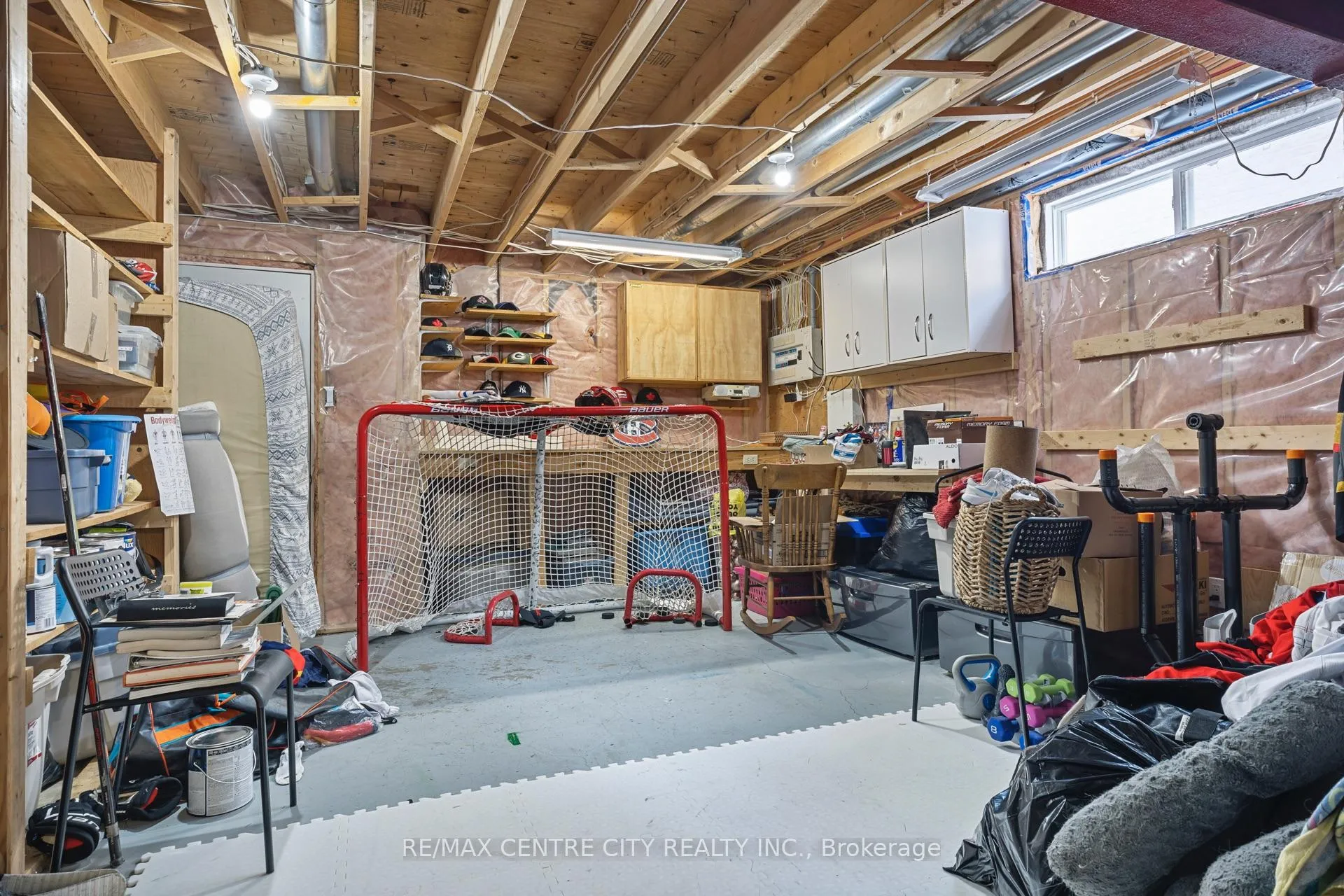 Photo 26 of 47 Hagerman Crescent, St. Thomas — HOMEH
