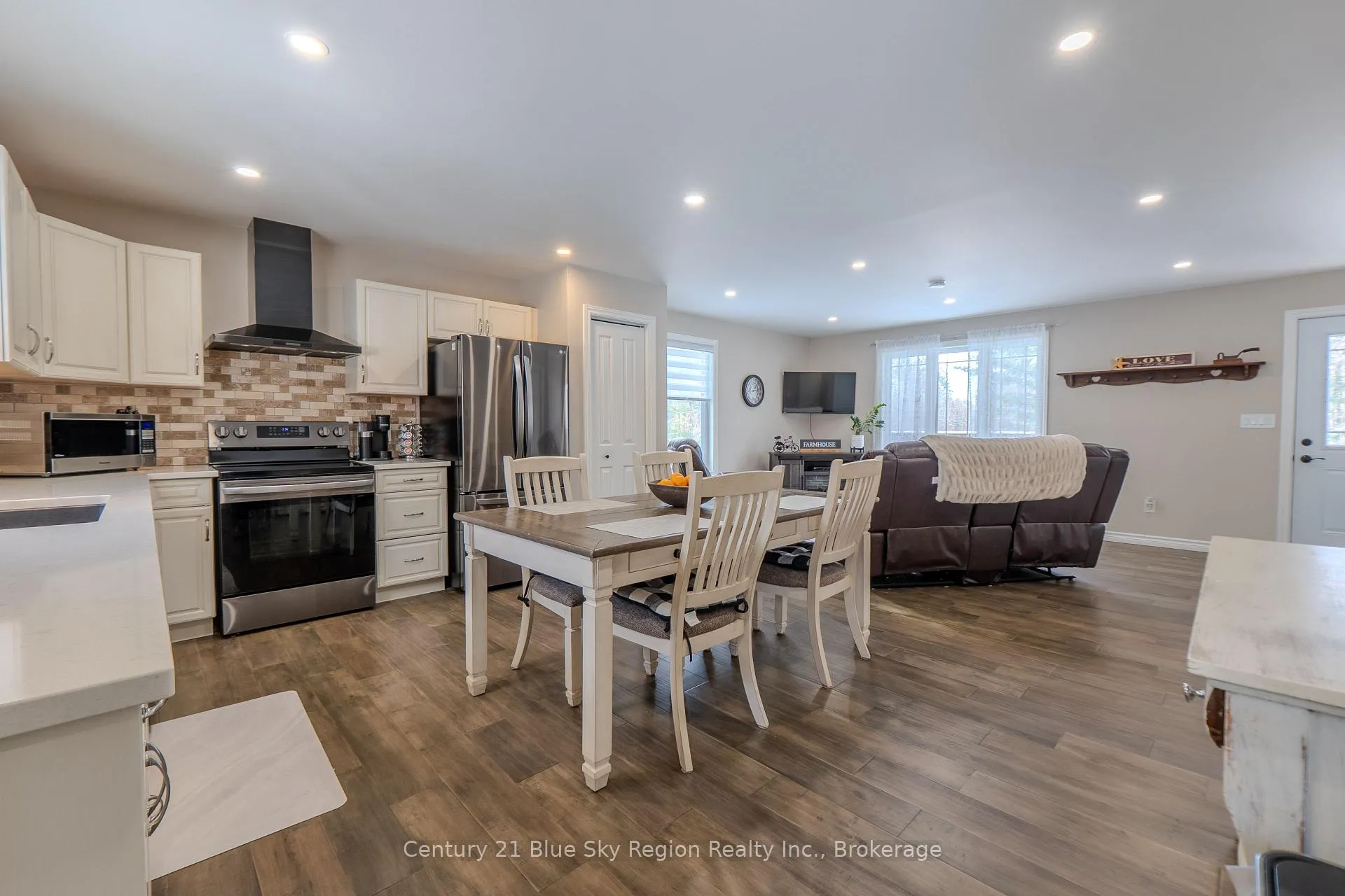 Photo 11 of 108 Bluesea Road, Bonfield — HOMEH
