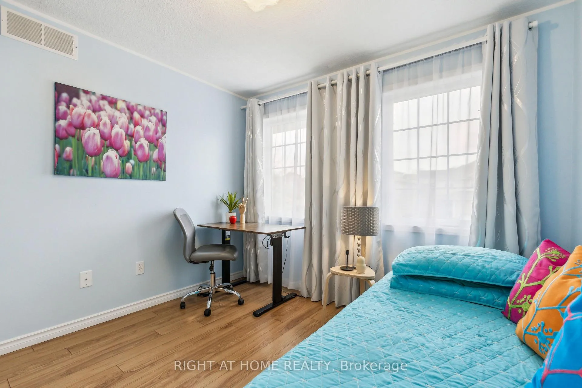 Photo 27 of 40 Chillico Drive, Guelph, Willow West/Sugarbush/West Acres — HOMEH