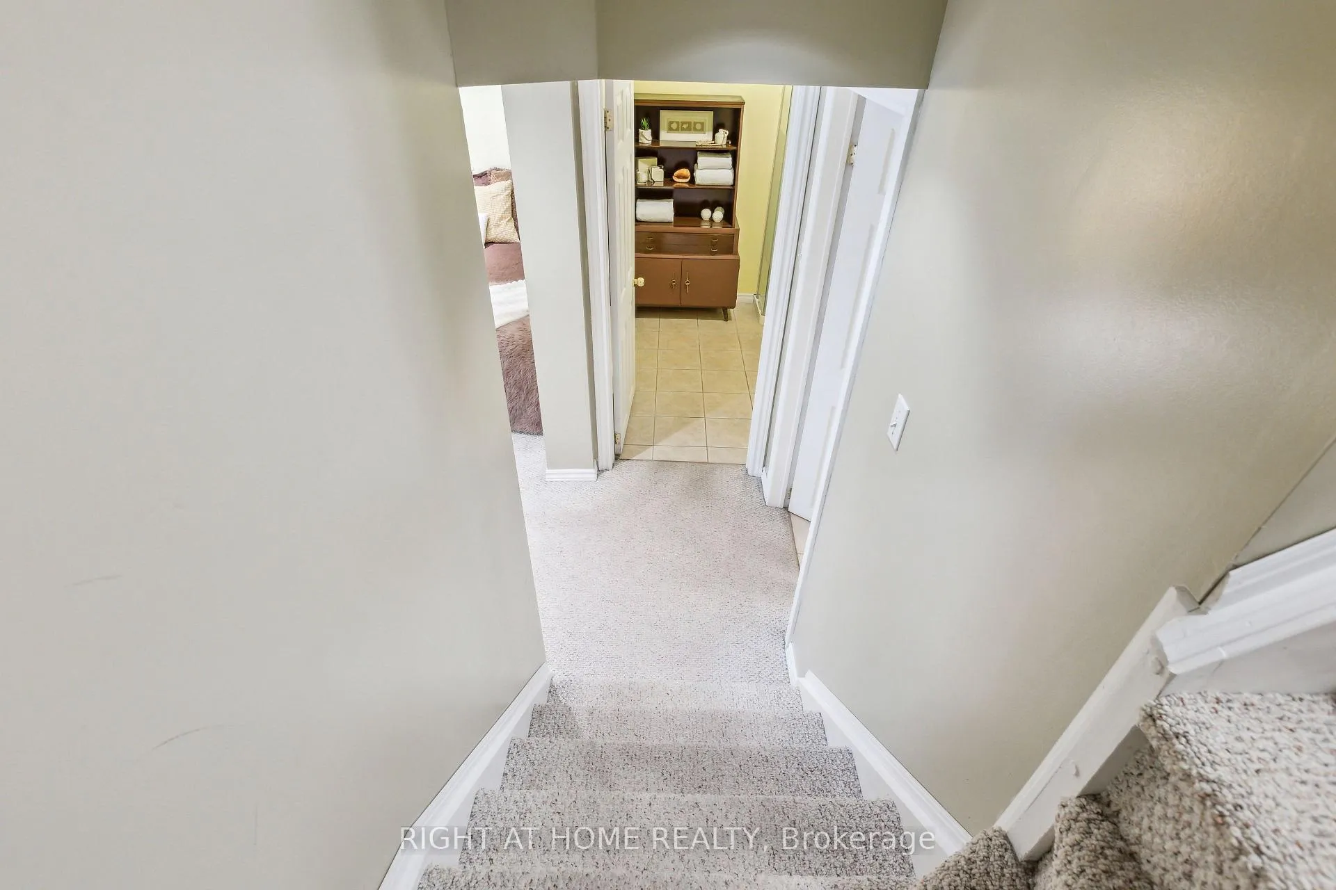 Photo 29 of 40 Chillico Drive, Guelph, Willow West/Sugarbush/West Acres — HOMEH