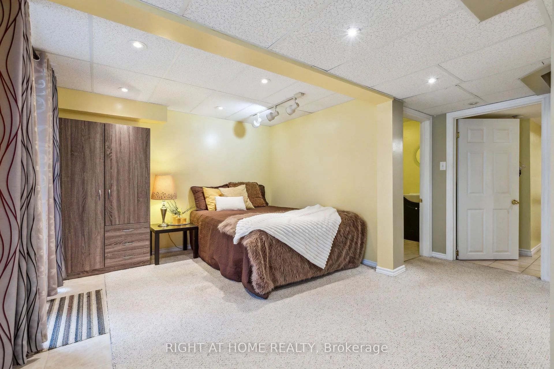 Photo 30 of 40 Chillico Drive, Guelph, Willow West/Sugarbush/West Acres — HOMEH