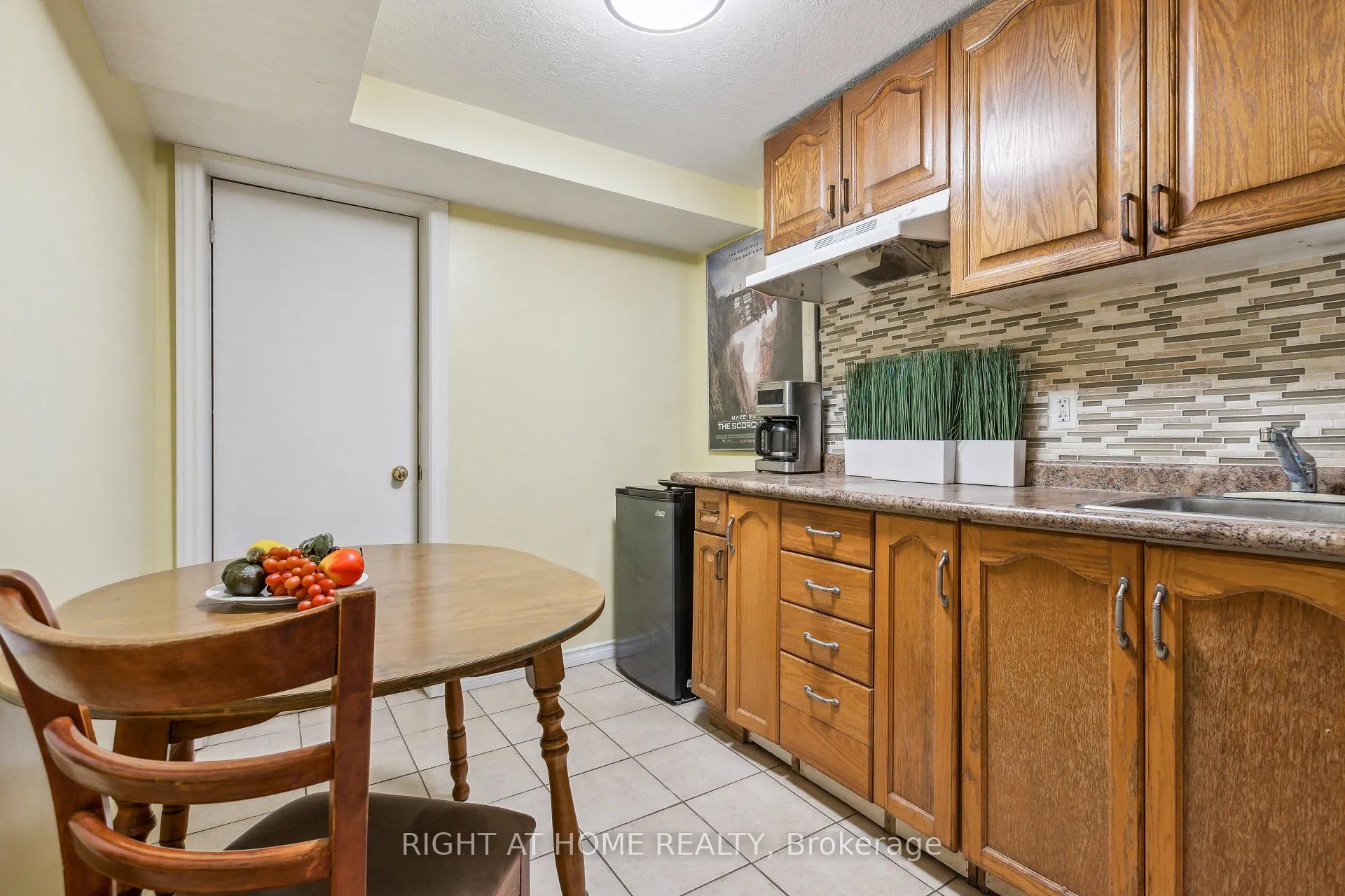 Photo 36 of 40 Chillico Drive, Guelph, Willow West/Sugarbush/West Acres — HOMEH