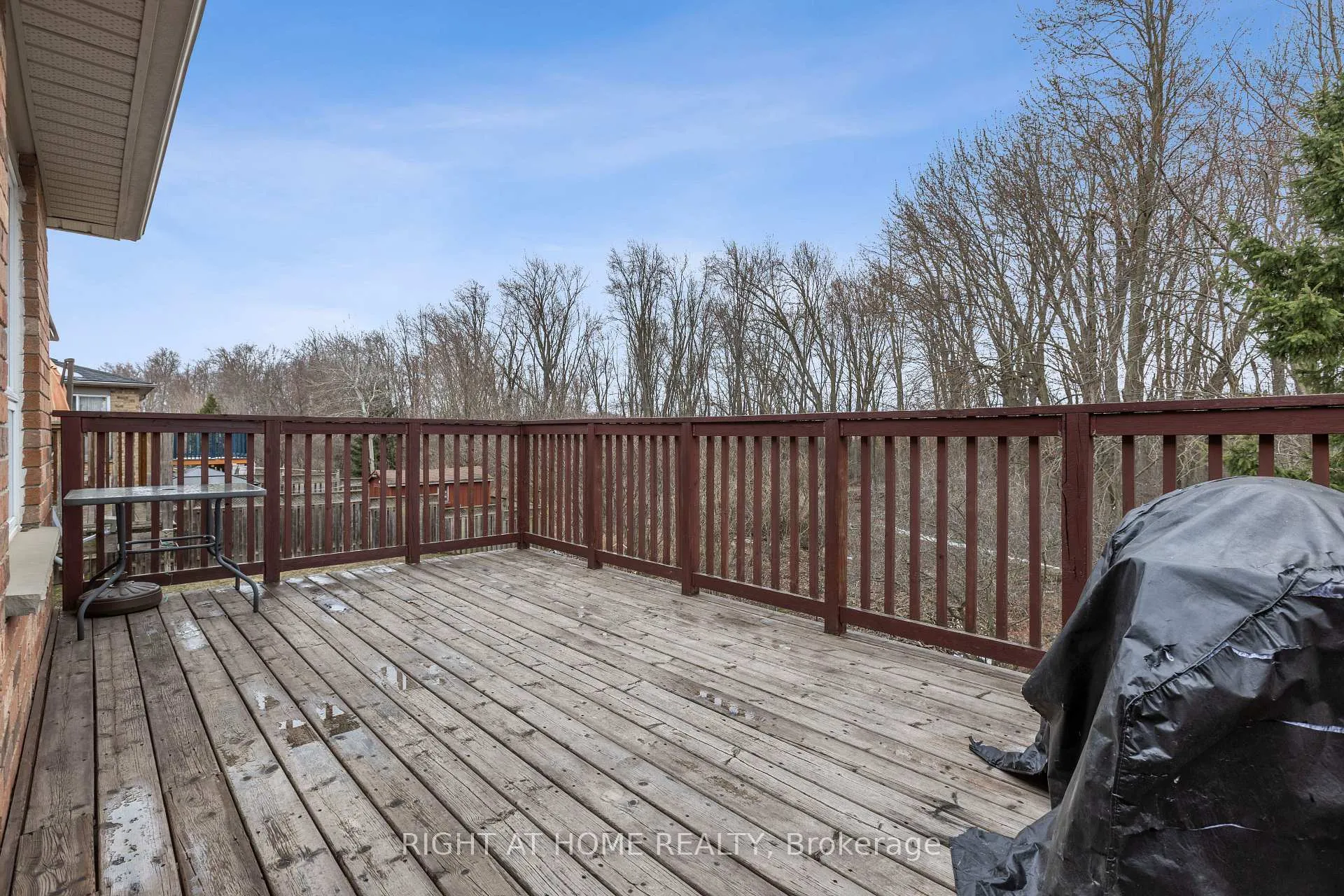 Photo 37 of 40 Chillico Drive, Guelph, Willow West/Sugarbush/West Acres — HOMEH