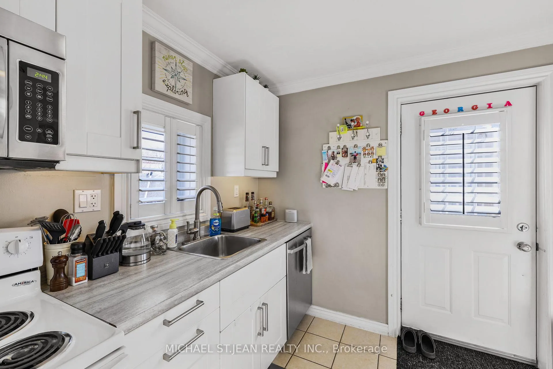 Photo 10 of 410 Cope Street, Hamilton, Homeside — HOMEH