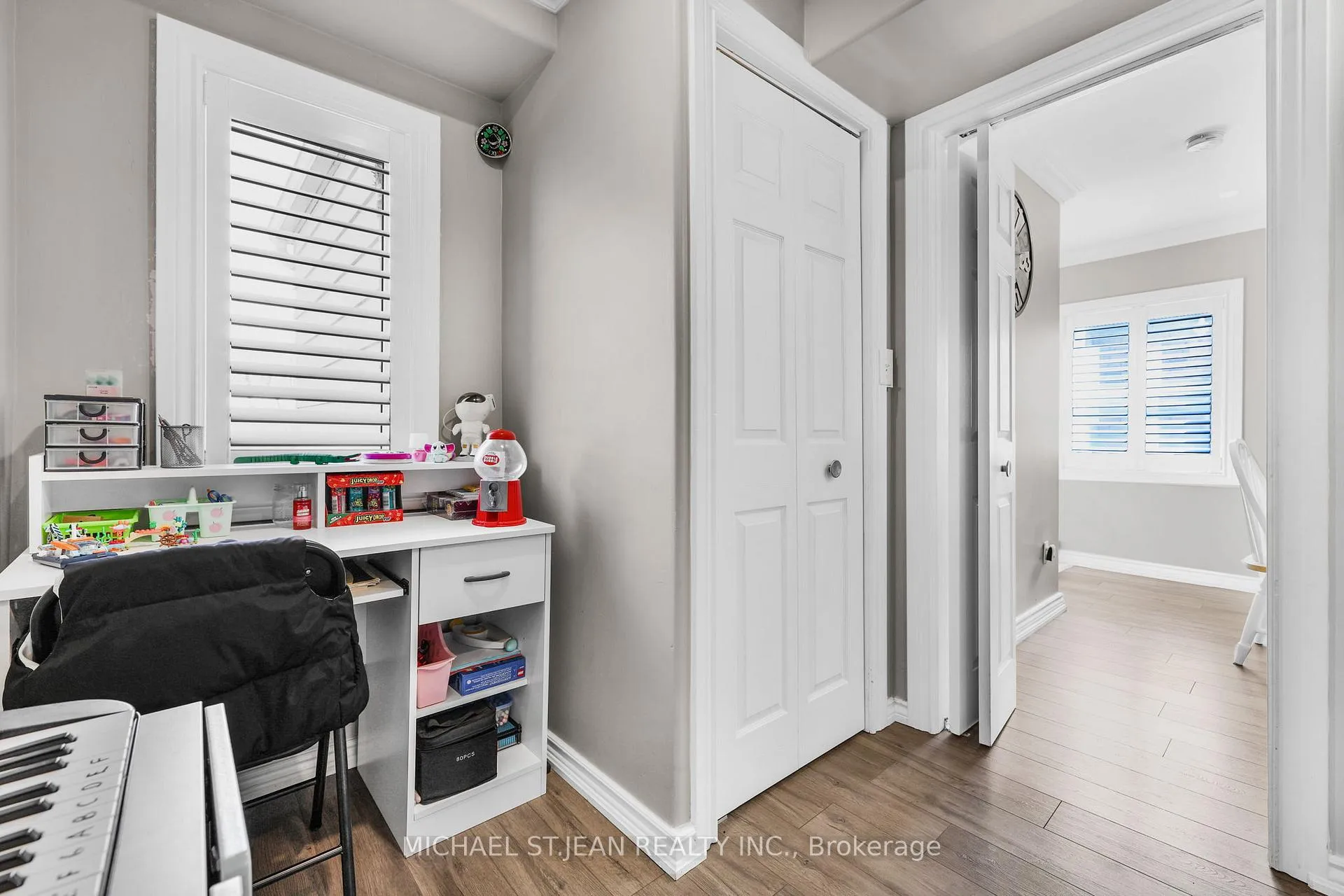 Photo 16 of 410 Cope Street, Hamilton, Homeside — HOMEH