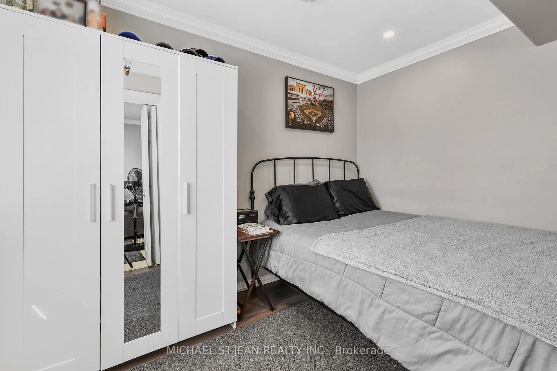 Photo 17 of 410 Cope Street, Hamilton, Homeside — HOMEH