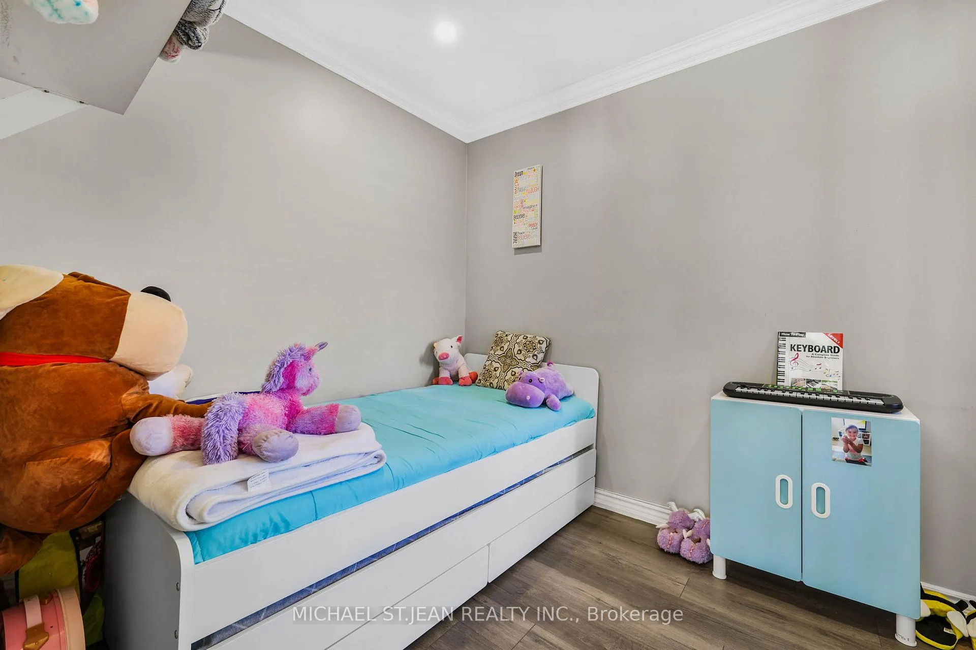 Photo 19 of 410 Cope Street, Hamilton, Homeside — HOMEH