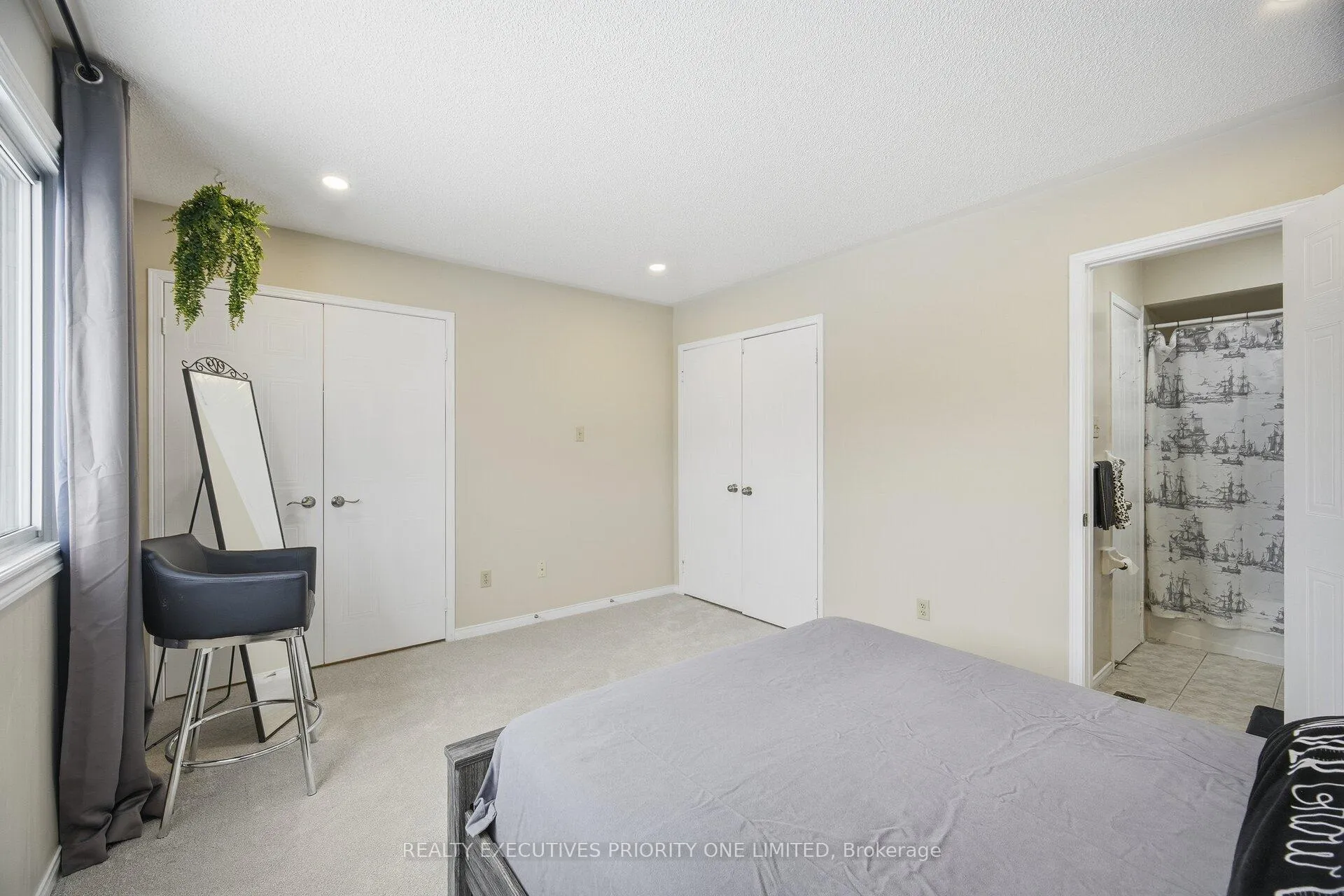 Photo 13 of 28 Smith Court, Caledon, Bolton East — HOMEH