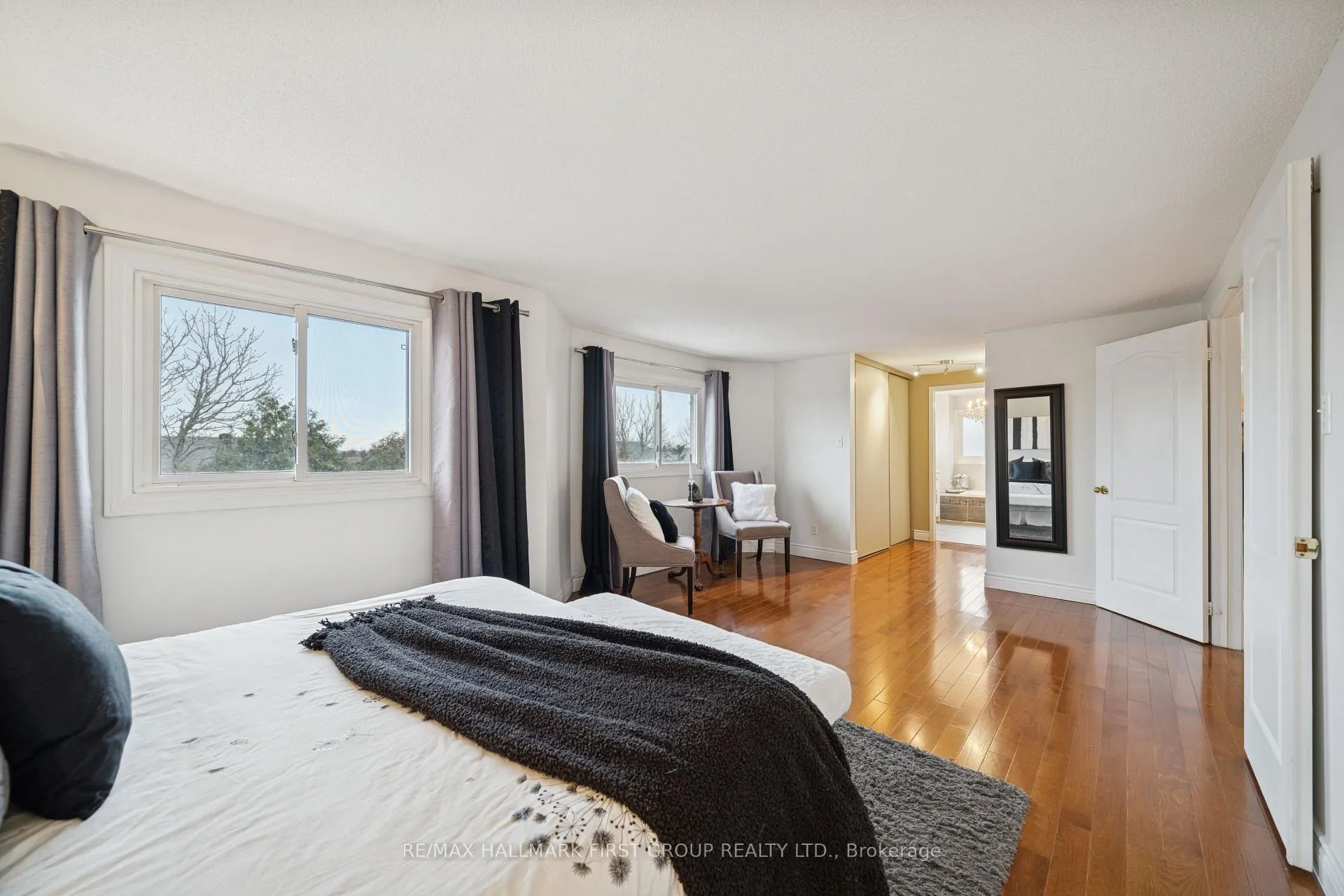 Photo 16 of 724 Barnes Crescent, Oshawa, Northglen — HOMEH