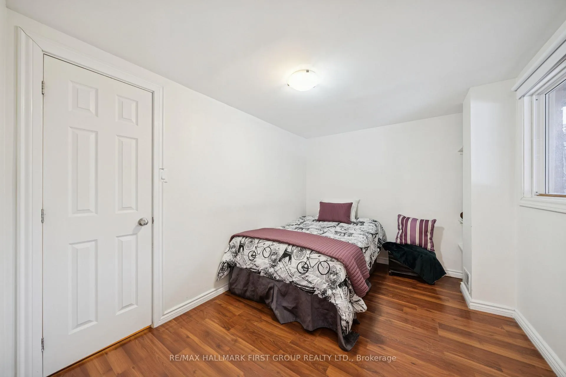 Photo 24 of 724 Barnes Crescent, Oshawa, Northglen — HOMEH