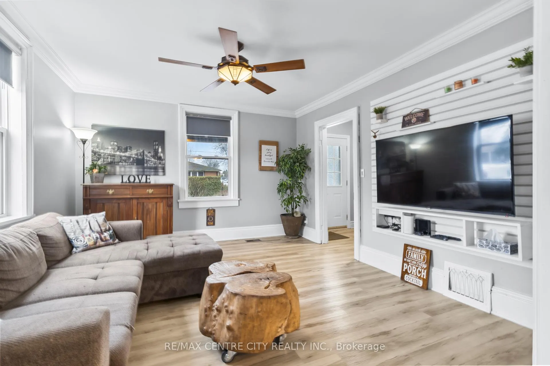 Photo 10 of 68 Edward Street, St. Thomas — HOMEH