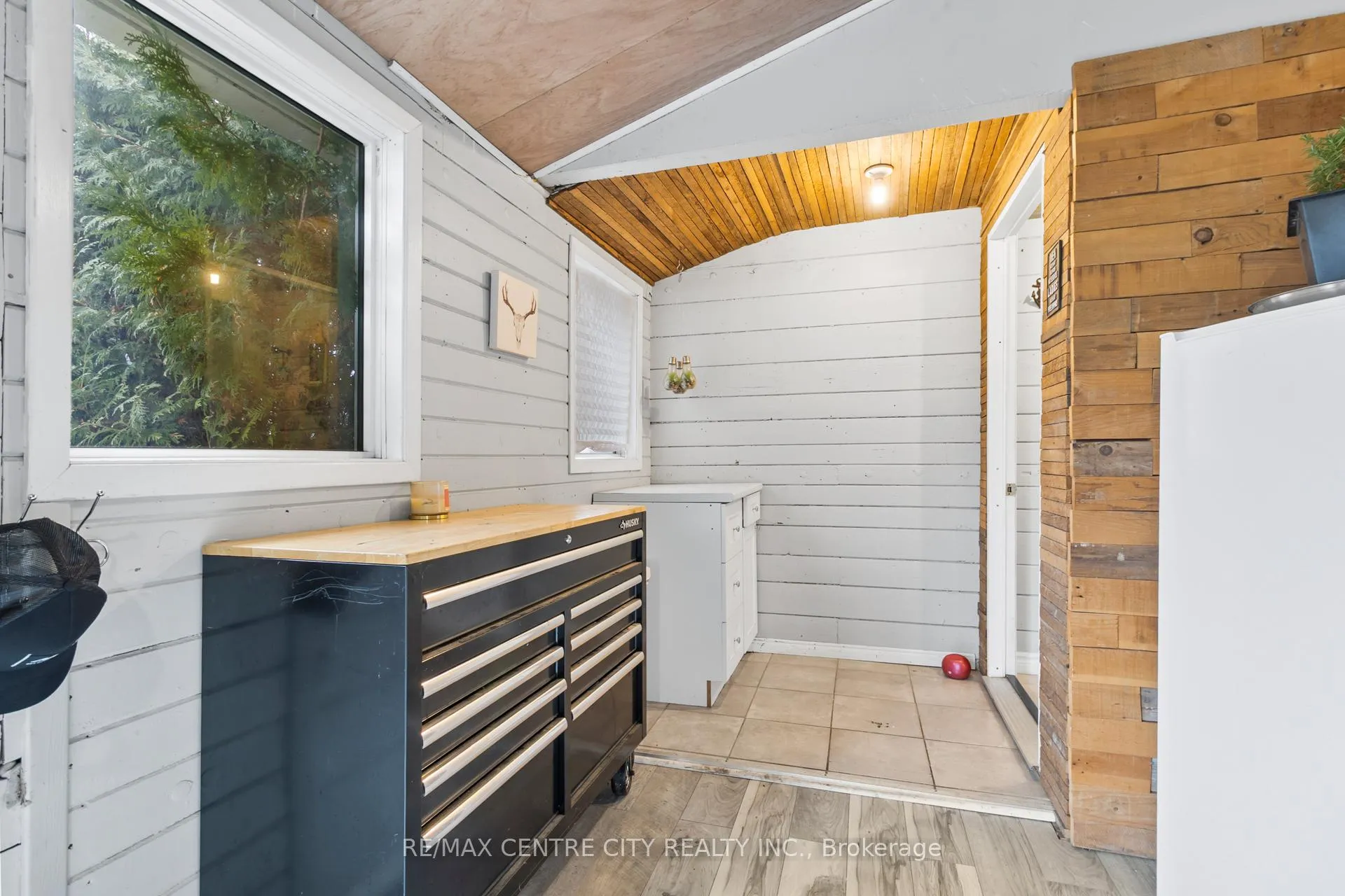 Photo 30 of 68 Edward Street, St. Thomas — HOMEH