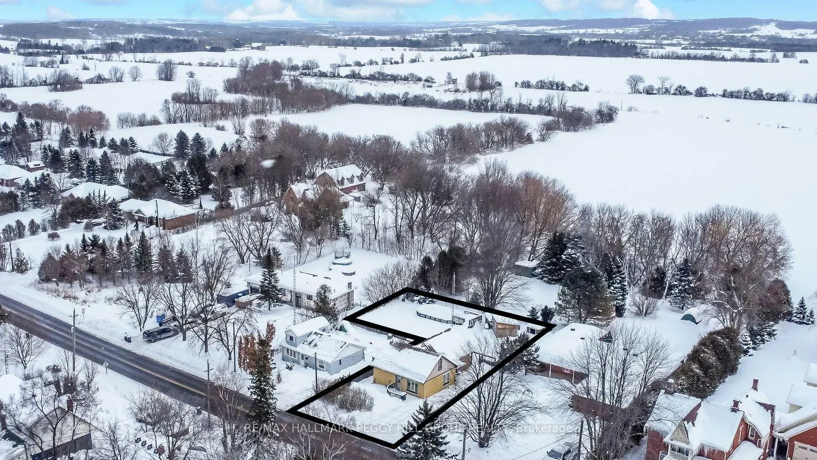 Front of 2139 Adjala-Tecumseth Townline