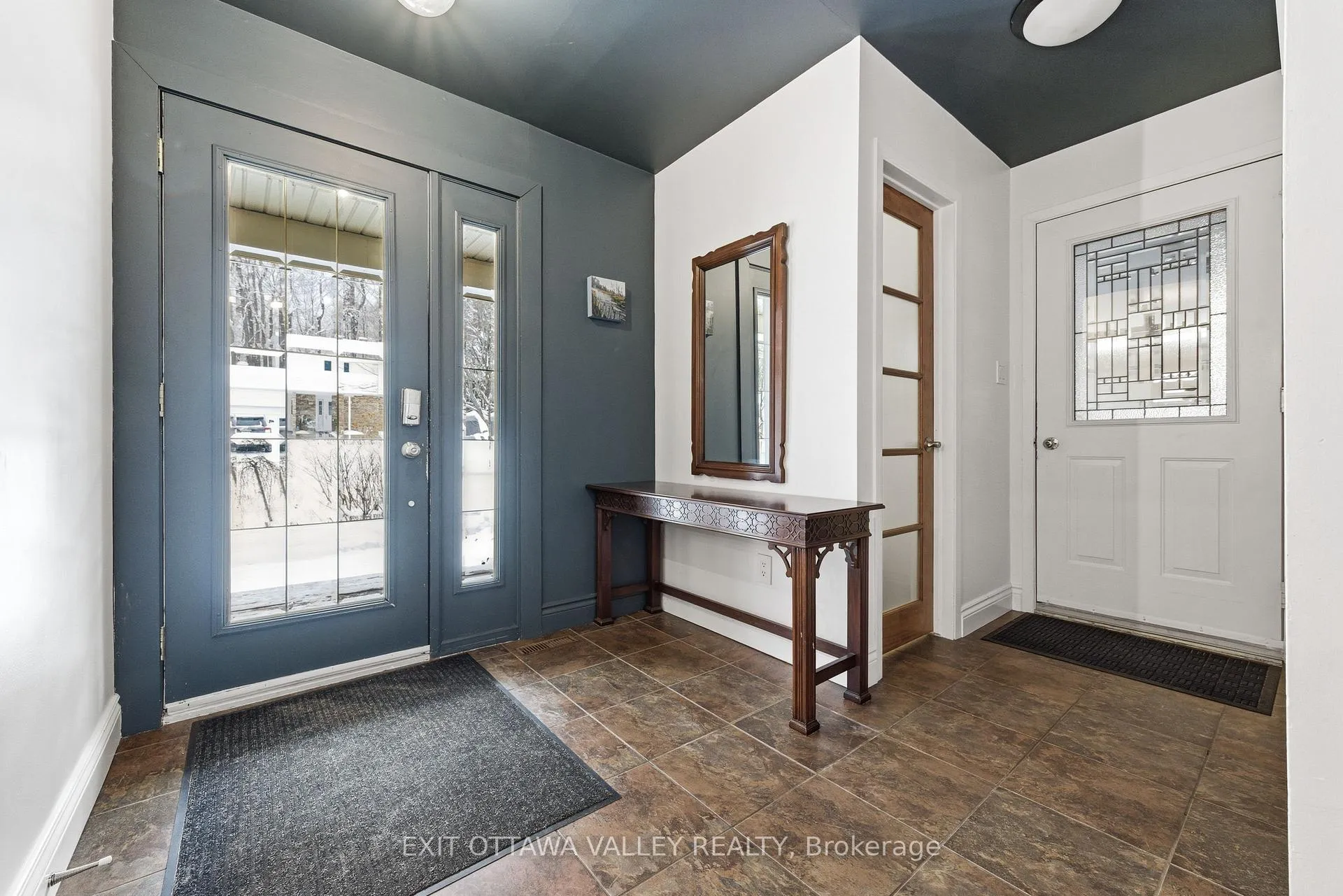 Photo 3 of 235 Thomas Street, Deep River — HOMEH