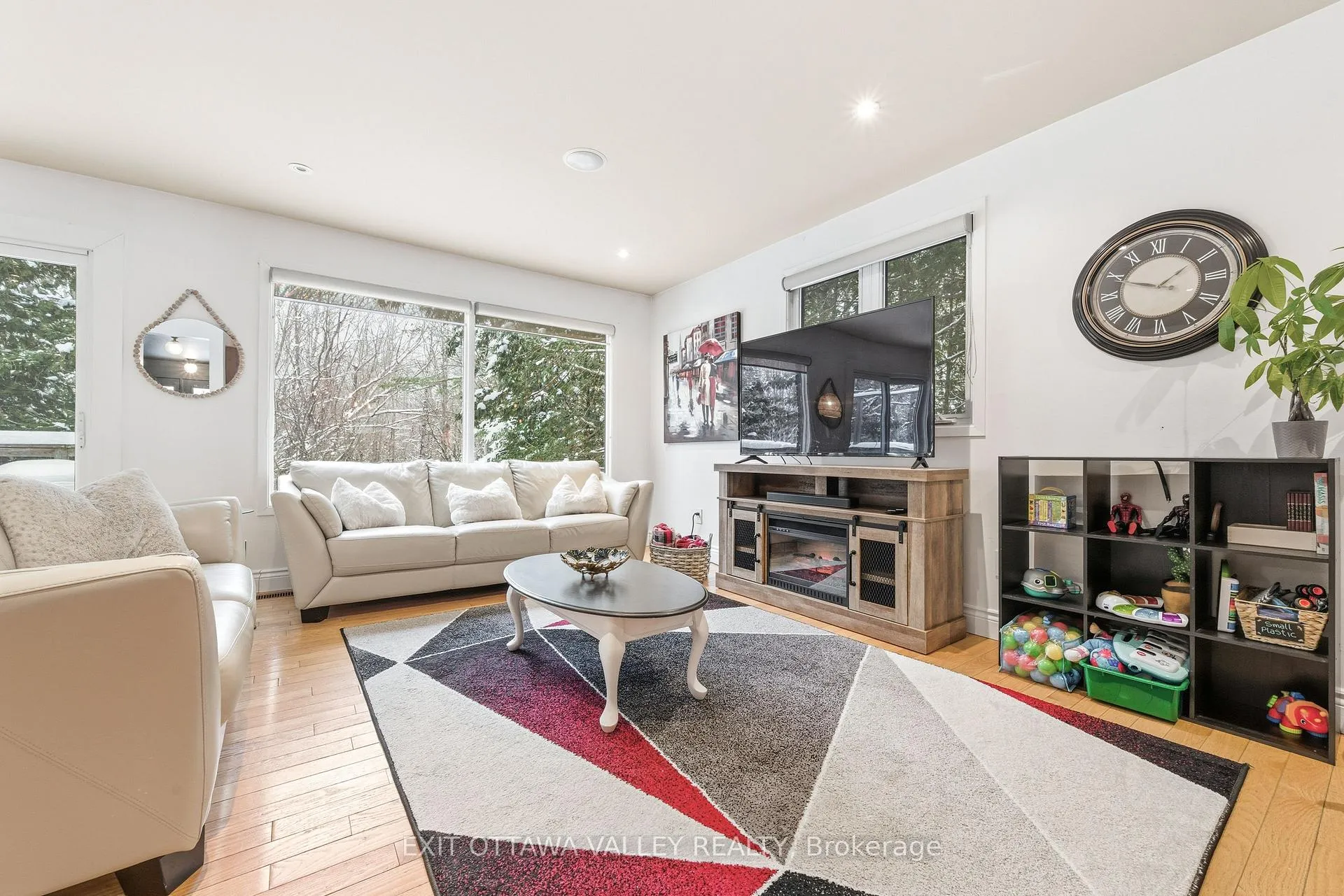 Photo 15 of 235 Thomas Street, Deep River — HOMEH