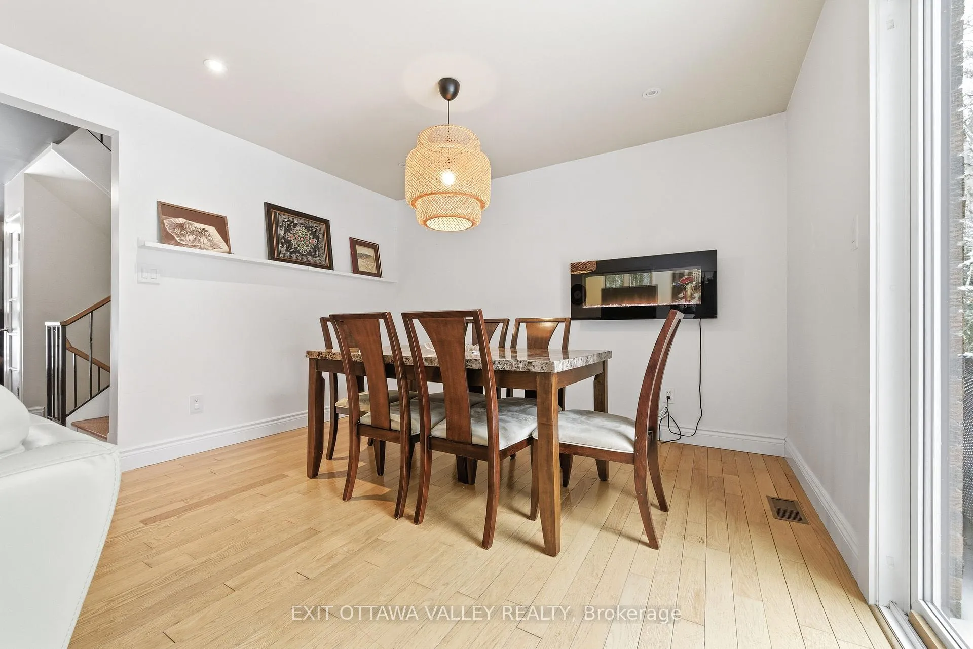 Photo 19 of 235 Thomas Street, Deep River — HOMEH
