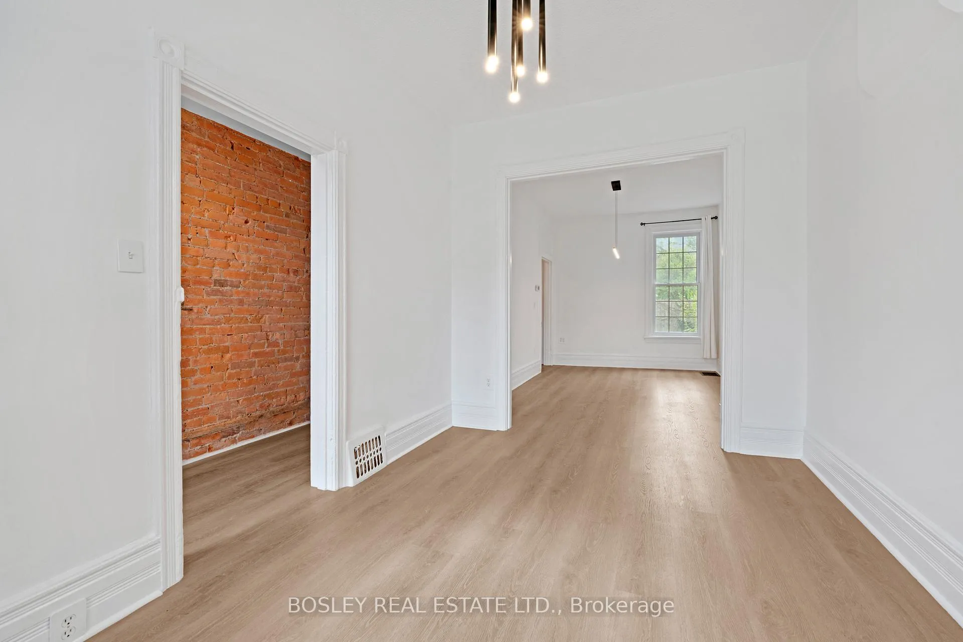 Photo 4 of 175 MacNab Street N, Hamilton, Central — HOMEH