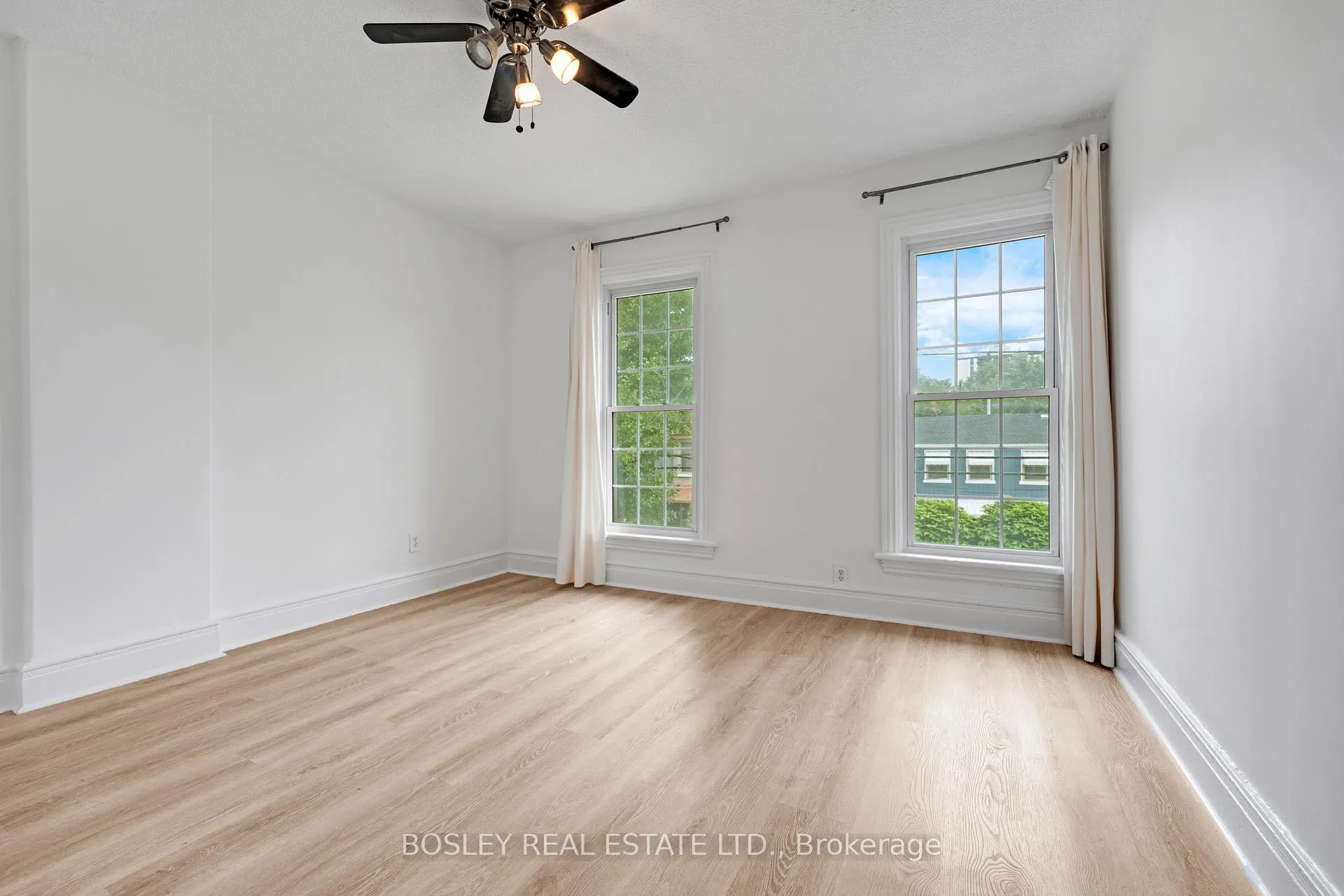 Photo 12 of 175 MacNab Street N, Hamilton, Central — HOMEH