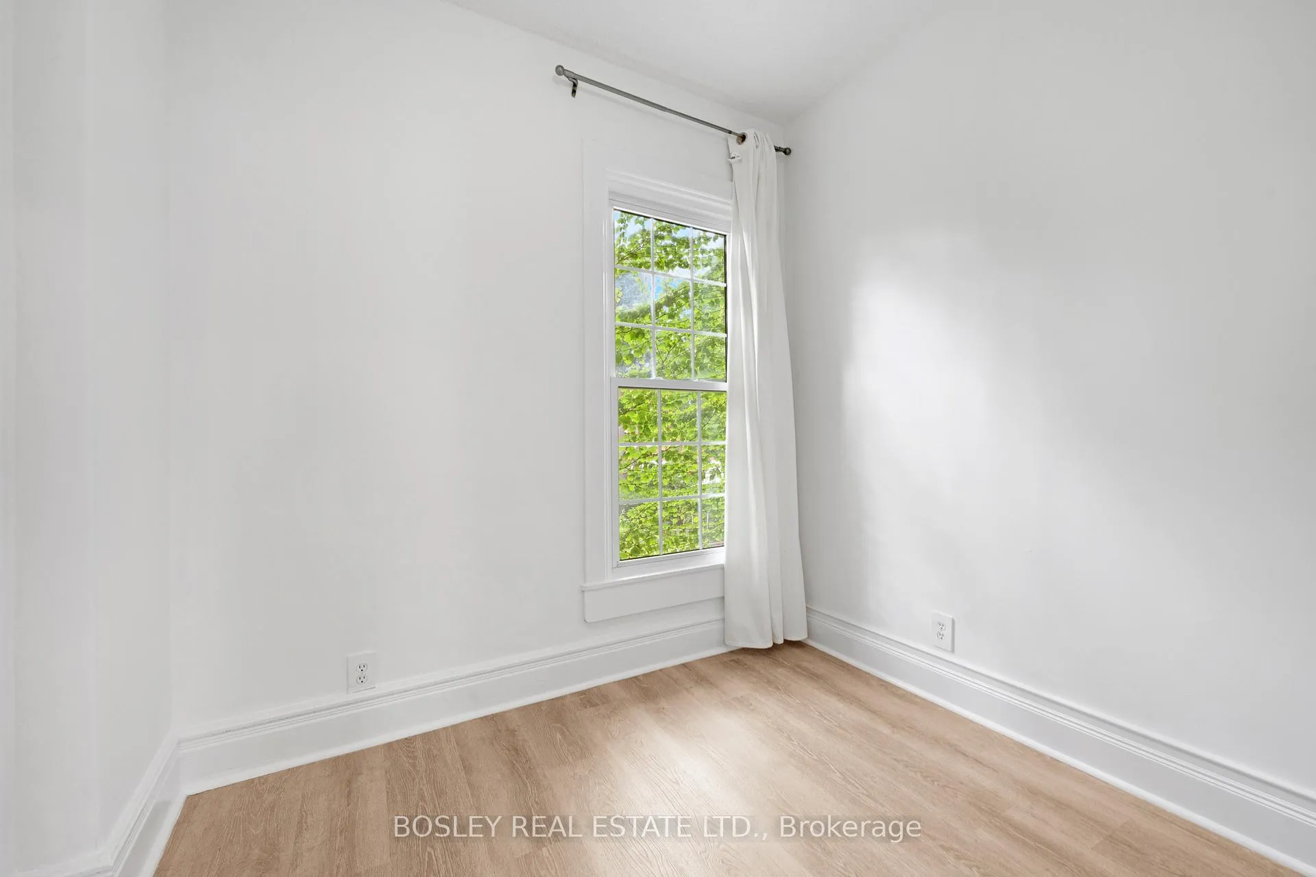 Photo 20 of 175 MacNab Street N, Hamilton, Central — HOMEH