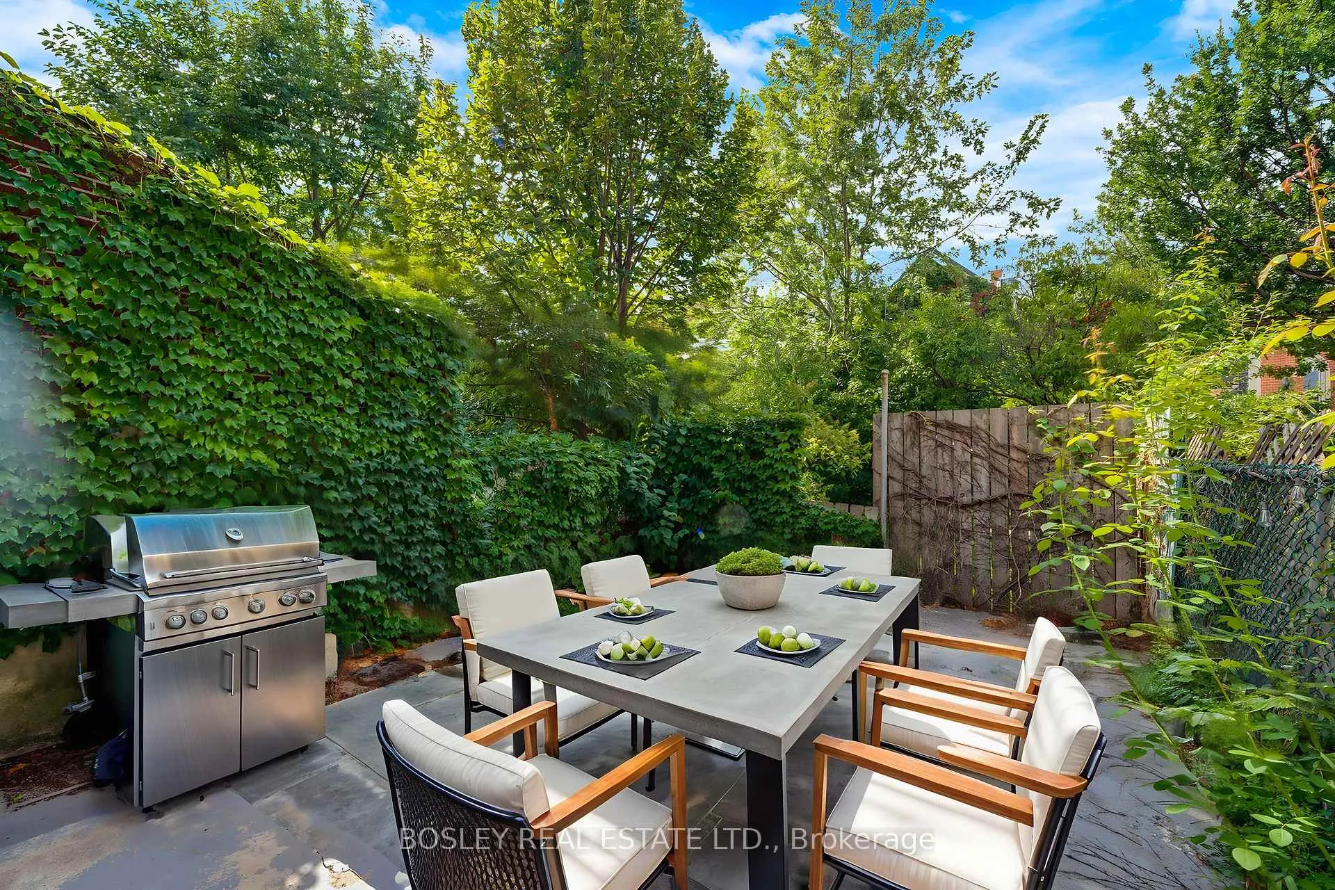 Photo 22 of 175 MacNab Street N, Hamilton, Central — HOMEH