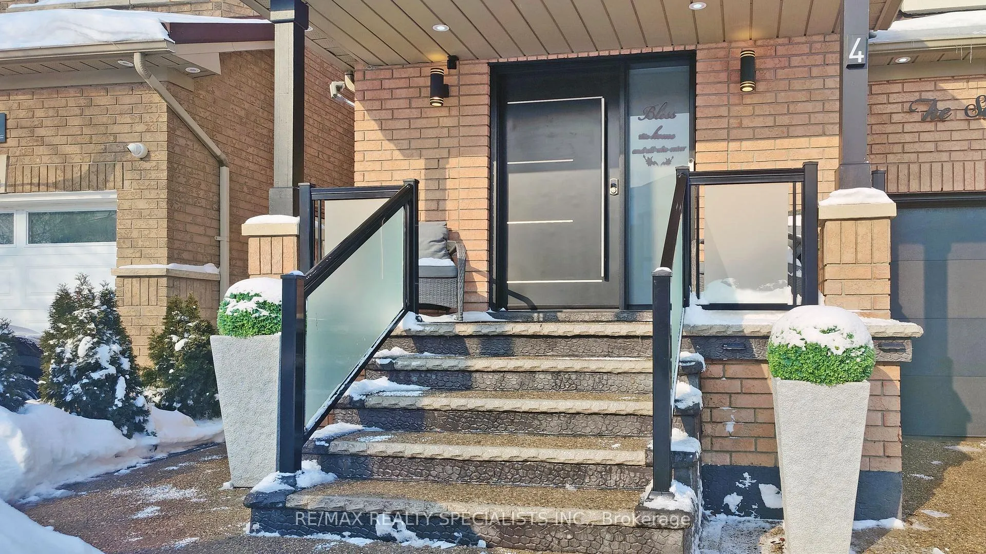 Photo 2 of 4 Allangrove Drive, Brampton, Fletcher's Meadow — HOMEH