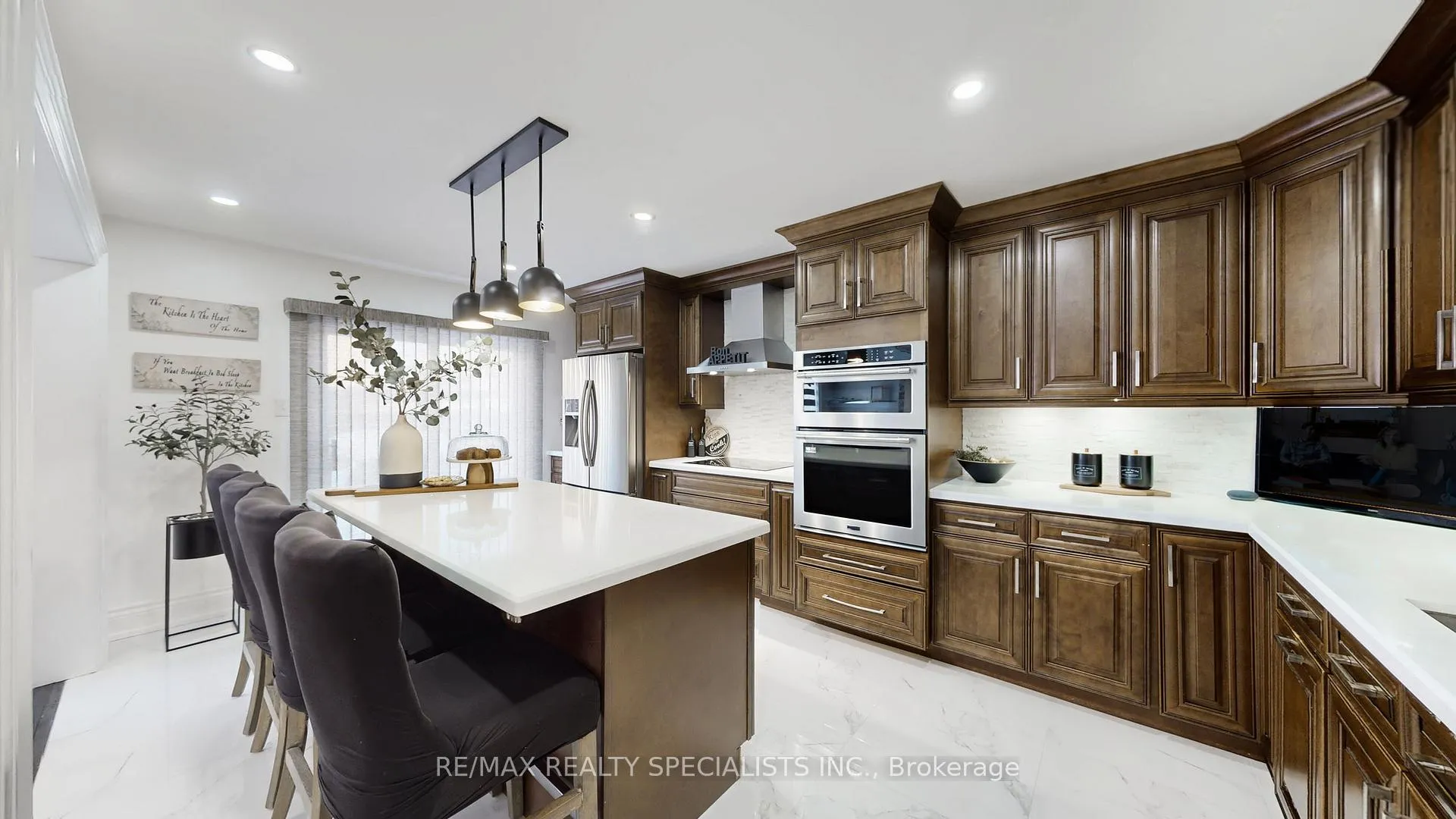 Photo 10 of 4 Allangrove Drive, Brampton, Fletcher's Meadow — HOMEH