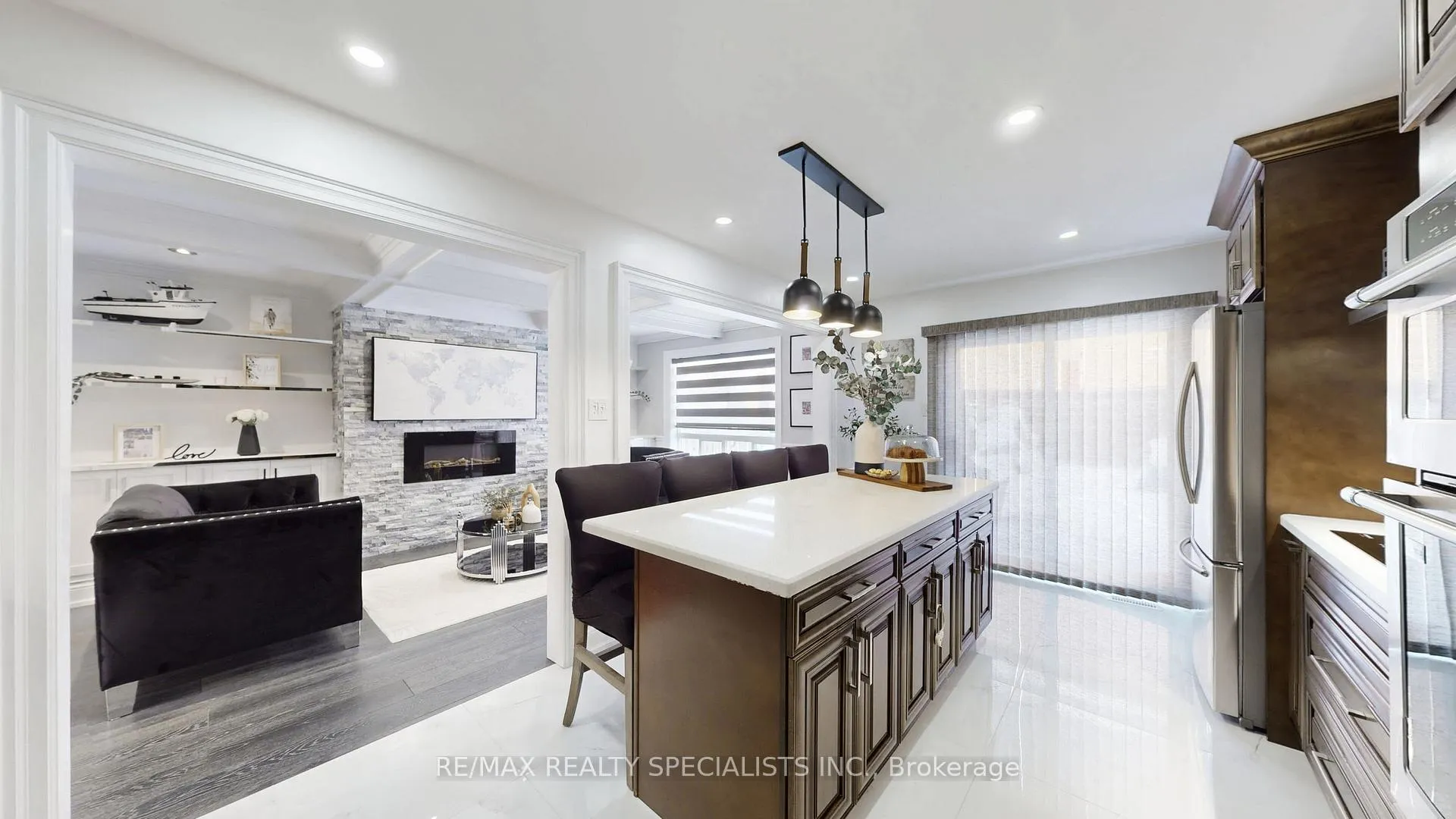 Photo 13 of 4 Allangrove Drive, Brampton, Fletcher's Meadow — HOMEH