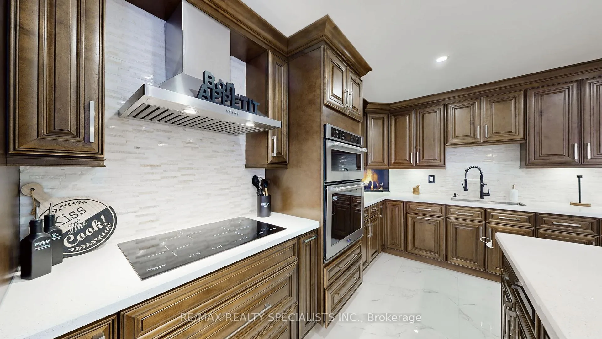 Photo 15 of 4 Allangrove Drive, Brampton, Fletcher's Meadow — HOMEH